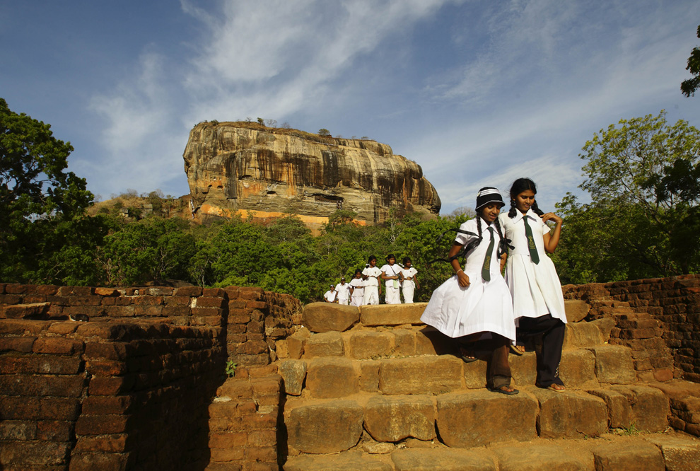 Scenes From Sri Lanka - Ancient City Of Sigiriya , HD Wallpaper & Backgrounds