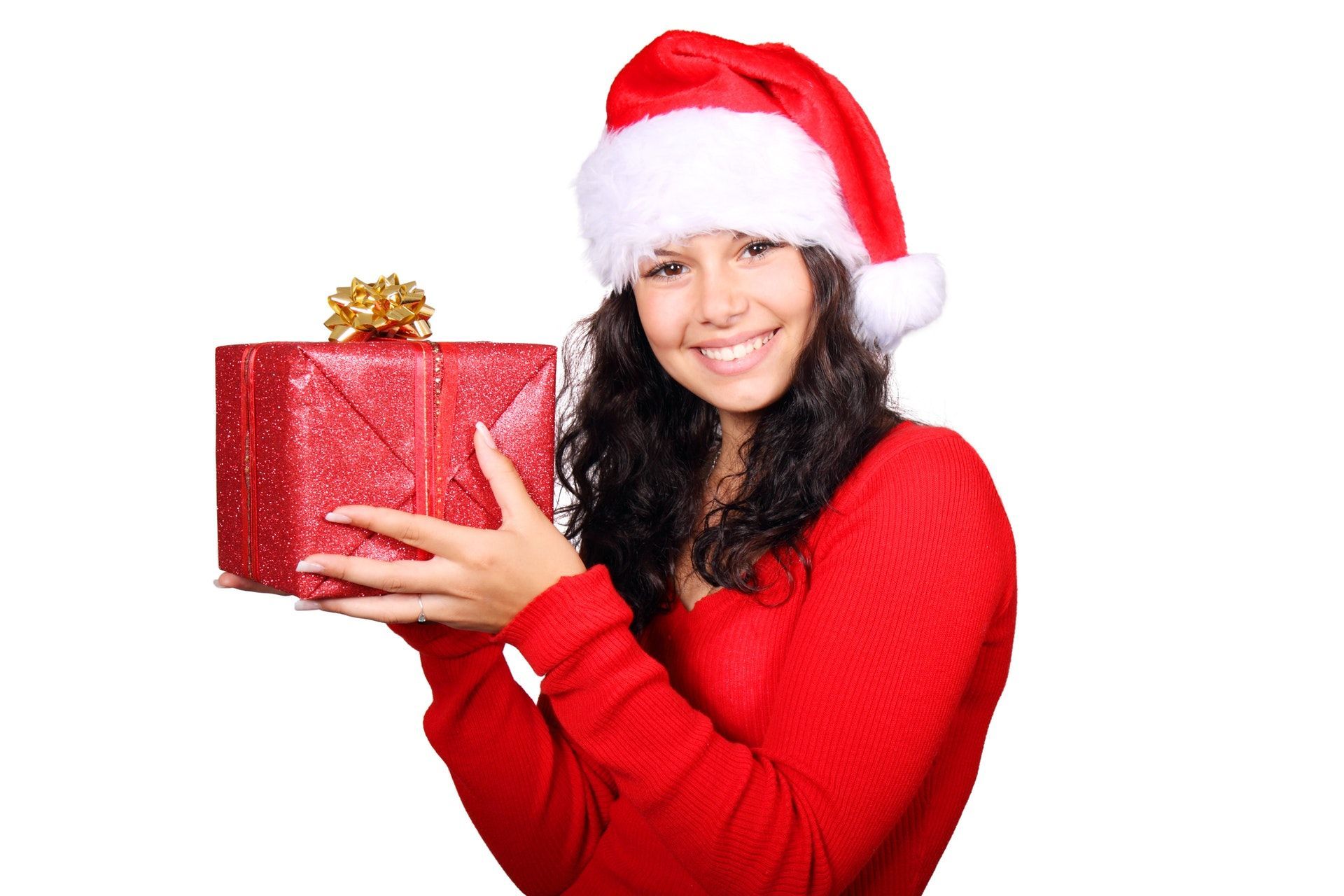 Beautiful Christmas Girl Wallpaper With Santa Gift - Girl Holding Christmas Present , HD Wallpaper & Backgrounds