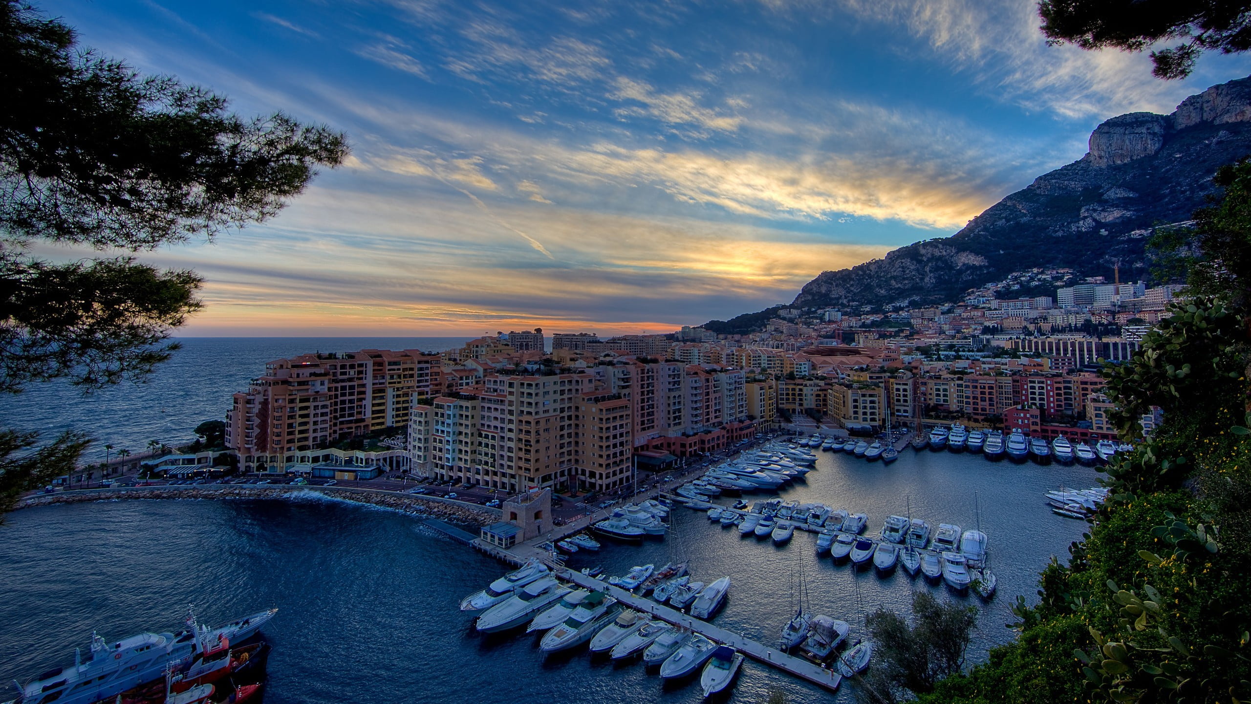 White Boat Lot, Monaco, Sunset, Coast, Boat Hd Wallpaper - Port De Fontvieille , HD Wallpaper & Backgrounds