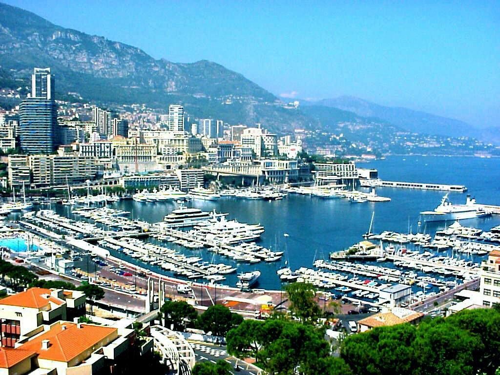 Monaco Harbour Port Hercule Superyachts News Luxury - Monte-carlo , HD Wallpaper & Backgrounds