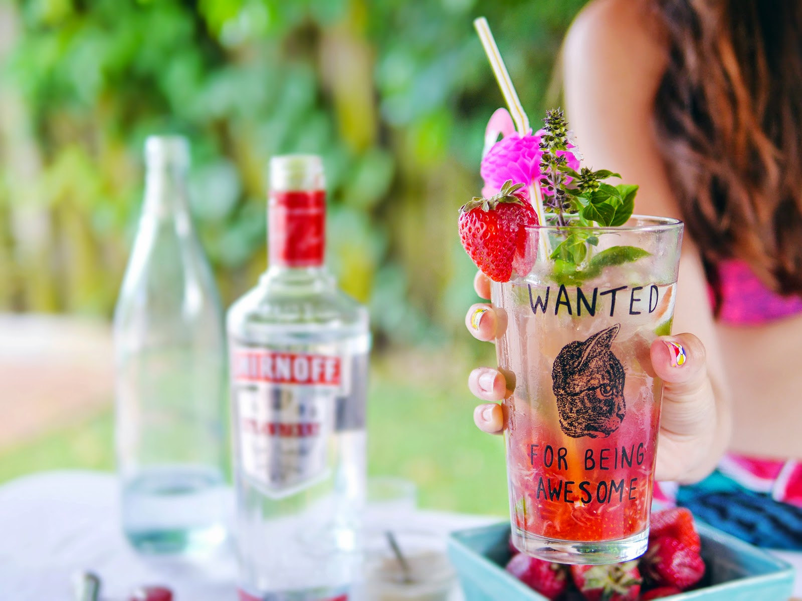 To Incorporate Smirnoff Vodka Into Their Weekend Celebrations - Glass Bottle , HD Wallpaper & Backgrounds