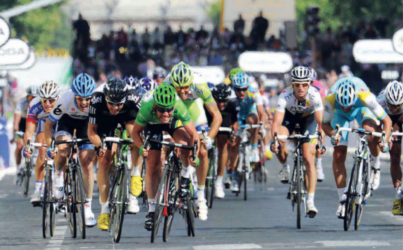 Green Jersey Cavendish Group Sprint - Cycling Wallpaper Sprint , HD Wallpaper & Backgrounds