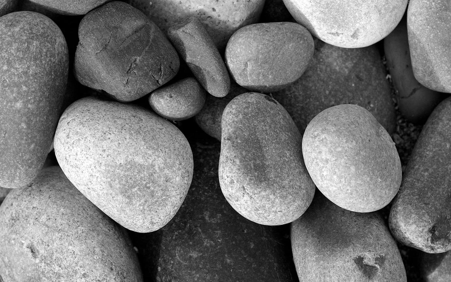 Black And White Desktop Black And White Wallpaper Desktop - Stones Black And White , HD Wallpaper & Backgrounds