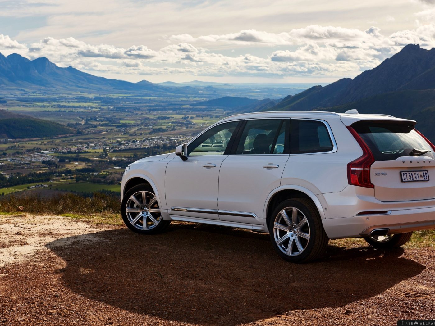 Download Wallpaper By Size - Volvo Wallpaper Xc90 , HD Wallpaper & Backgrounds