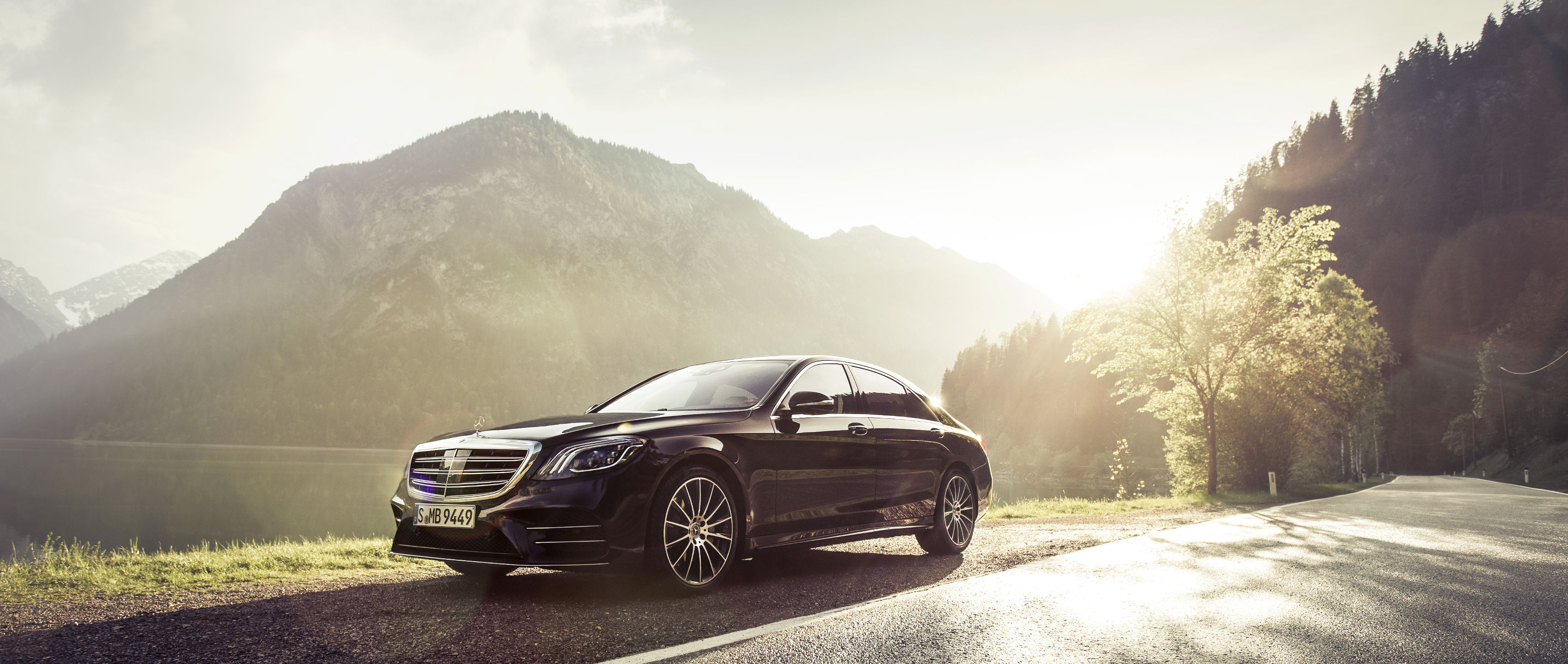 The Mercedes-benz S 350 D 4matic In Black At The - Mercedes S Class , HD Wallpaper & Backgrounds