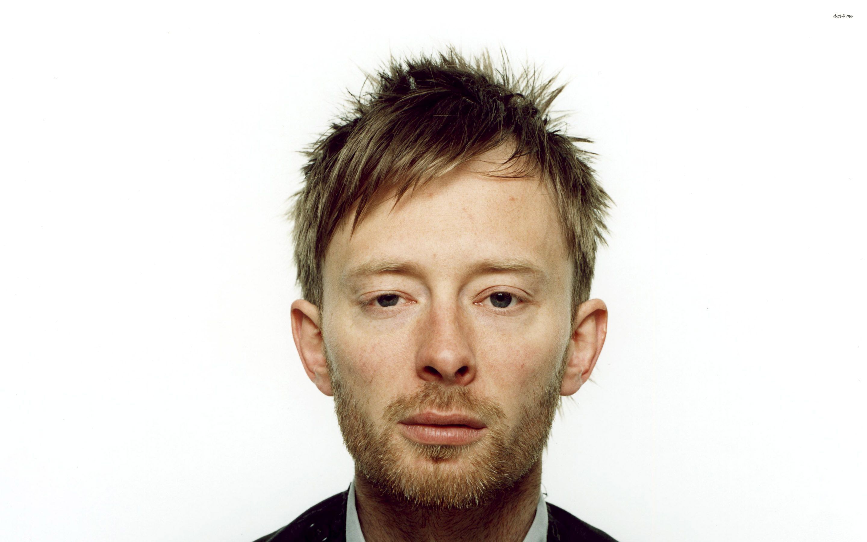 Thom Yorke Wallpaper - Thom Yorke , HD Wallpaper & Backgrounds