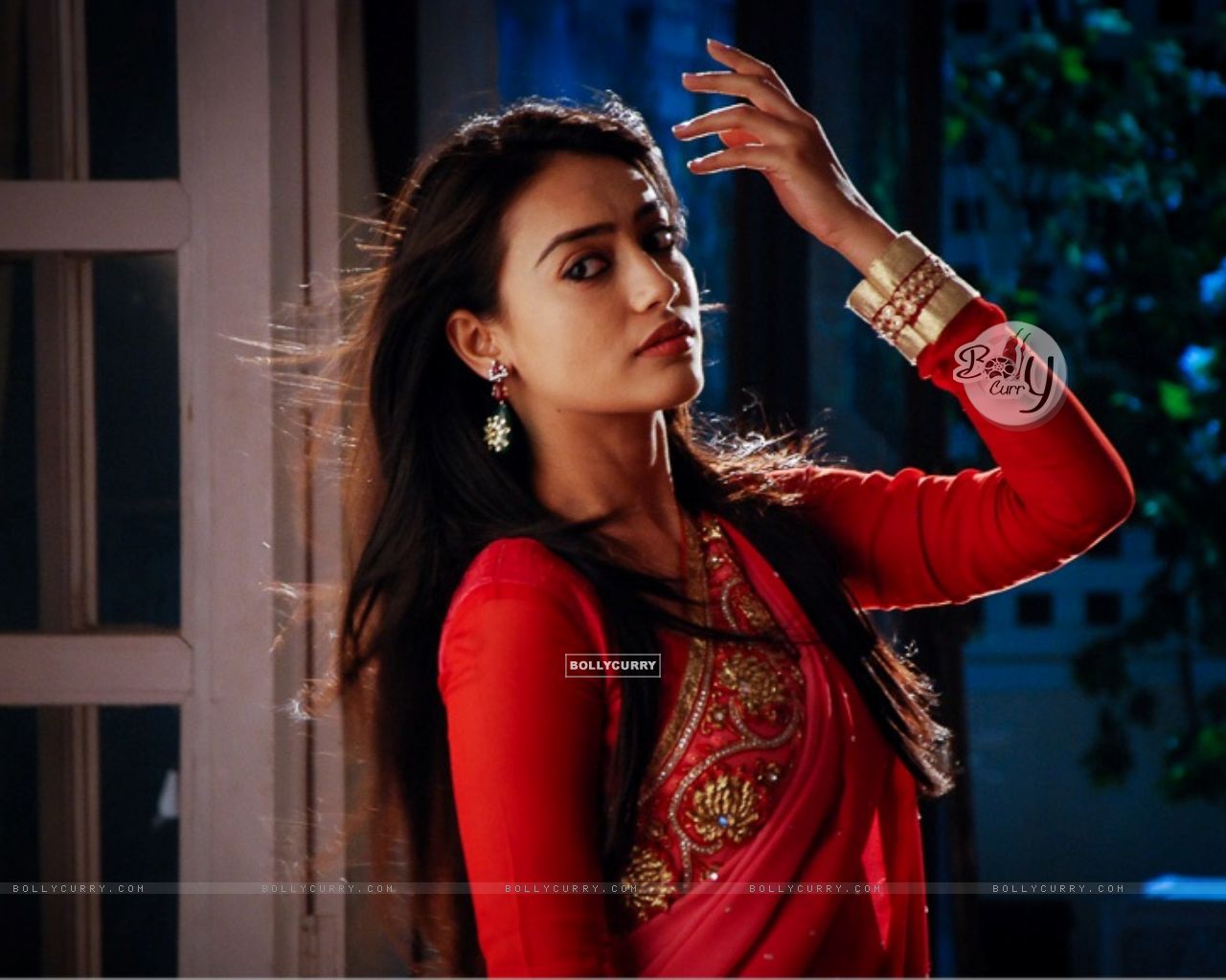 Surbhi As Zoya Size - Red Surbhi Jyoti In Saree , HD Wallpaper & Backgrounds