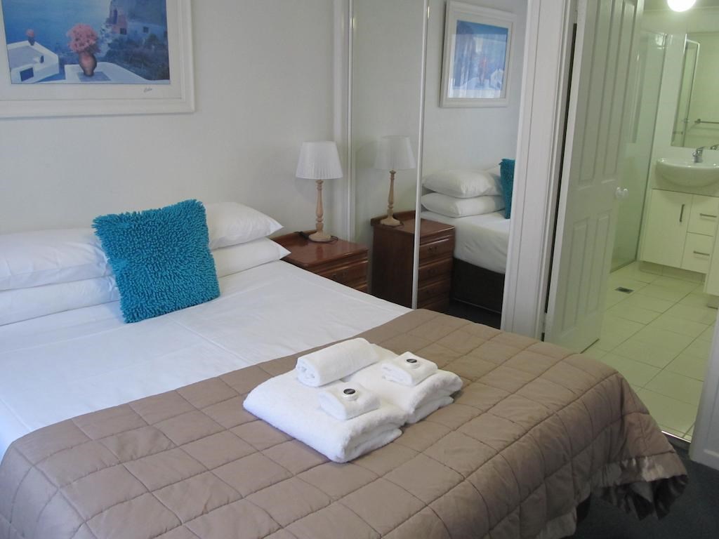 Costa Dora, Gold Coast - Bedroom , HD Wallpaper & Backgrounds