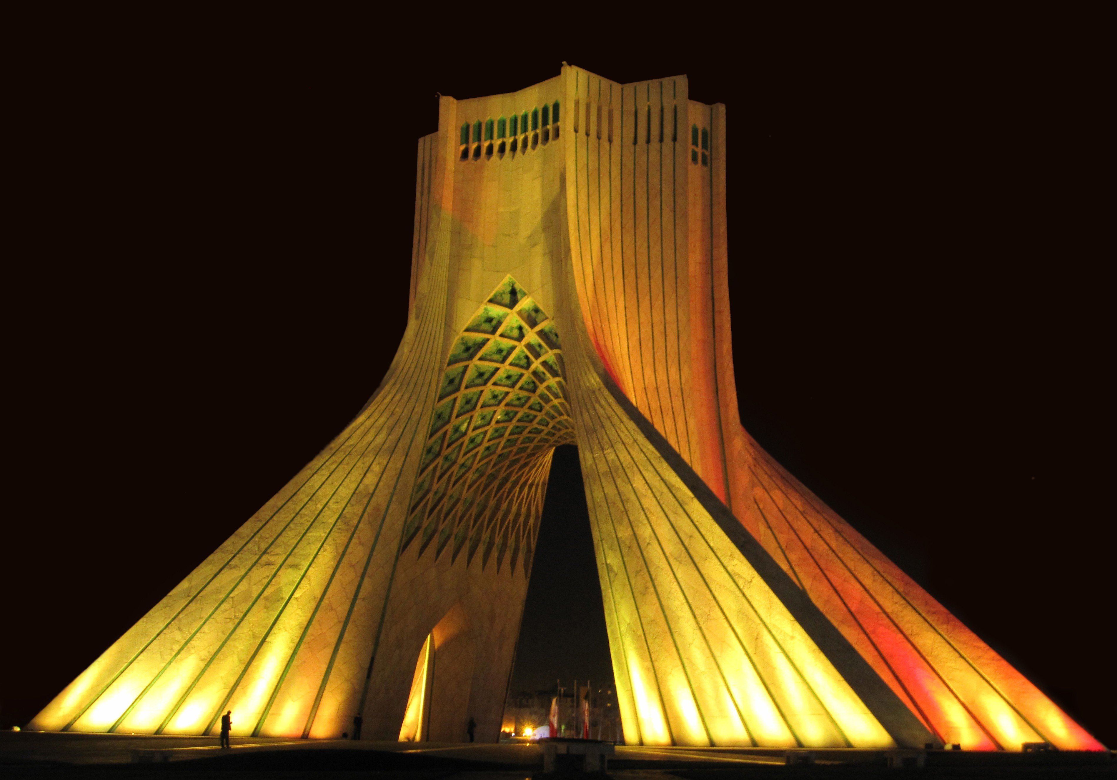Iran, Tehran, City, Azadi Square Hd Wallpapers / Desktop - Azadi Tower , HD Wallpaper & Backgrounds