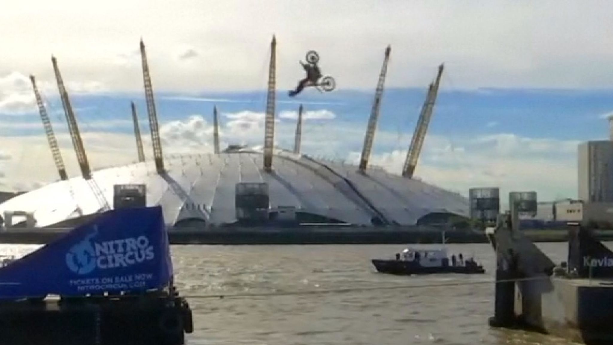 Motorbike Backflip Between Thames Barges - Nitro Circus , HD Wallpaper & Backgrounds