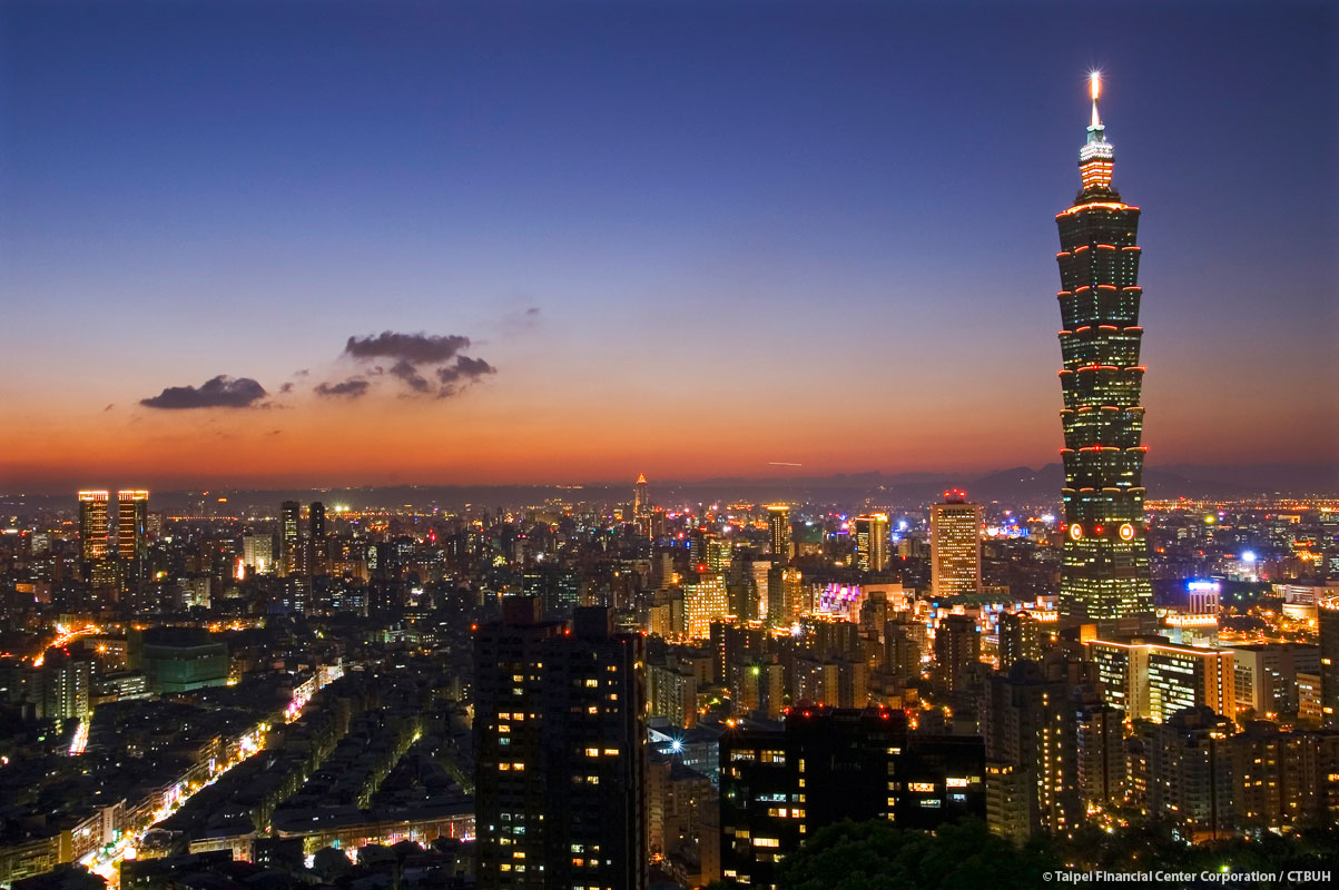 Taipei Skyline Hd Wallpaper - Taipei 101 , HD Wallpaper & Backgrounds