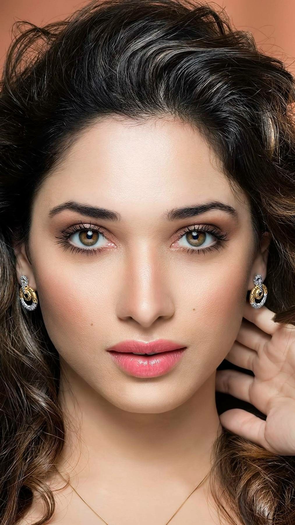 Tamanna - Bollywood Actress Face , HD Wallpaper & Backgrounds