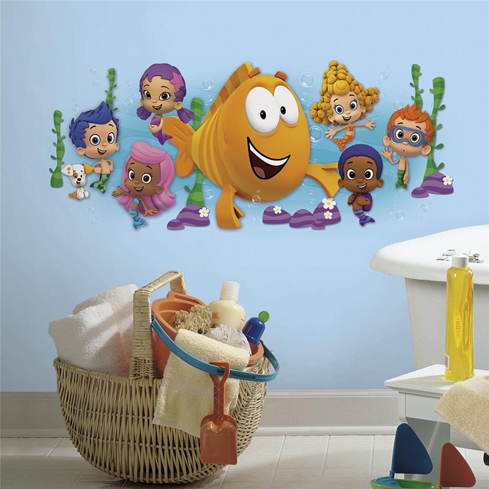 Roommates By York Rmk2774gm Bubble Guppies Character - Mural De Bubble Guppies , HD Wallpaper & Backgrounds