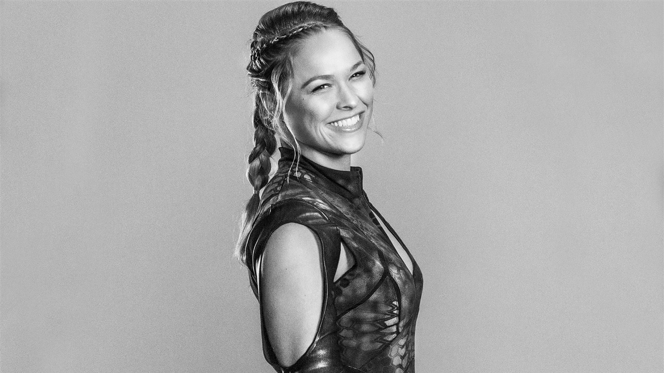 Moive / The Expendables 3 Movie Hd Wallpaper - Ronda Rousey , HD Wallpaper & Backgrounds