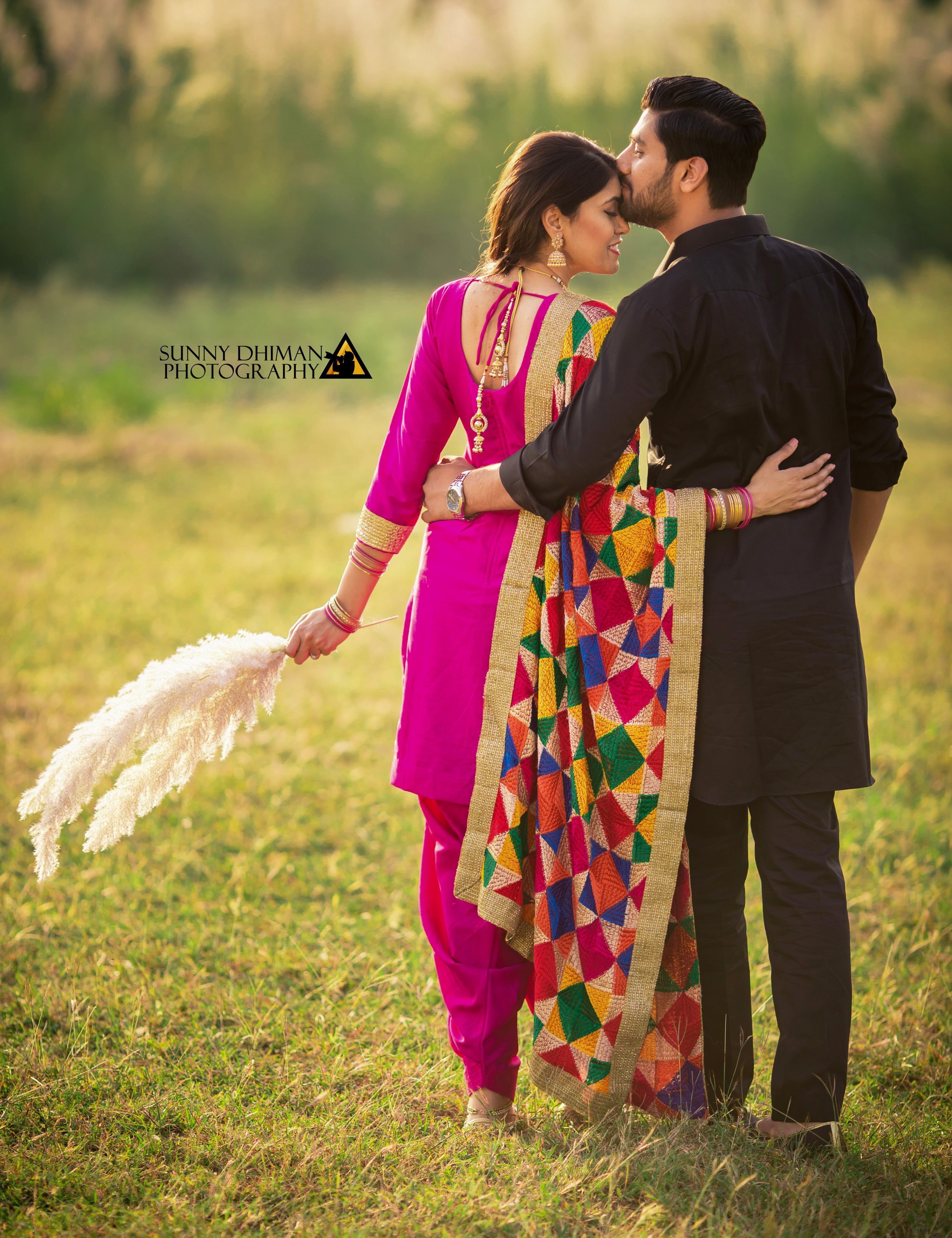 Best Pre Wedding Shoot Ethnic Phulkari Prewedding Stunningcouple - Cute Punjabi Couple , HD Wallpaper & Backgrounds