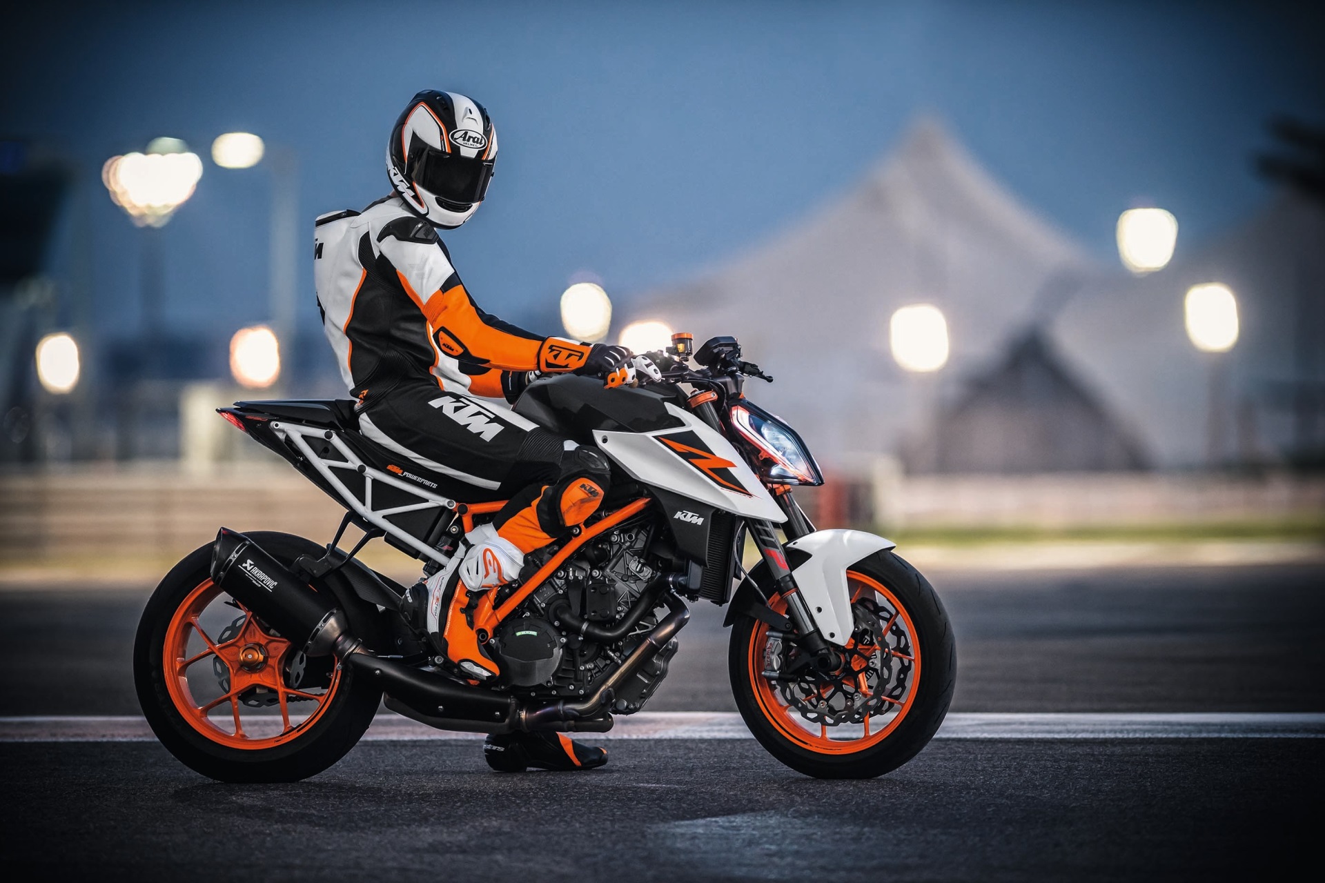 Ktm 1290 Super Duke R Hd Wallpaper Download Free - 1290 Super Duke R 2017 , HD Wallpaper & Backgrounds