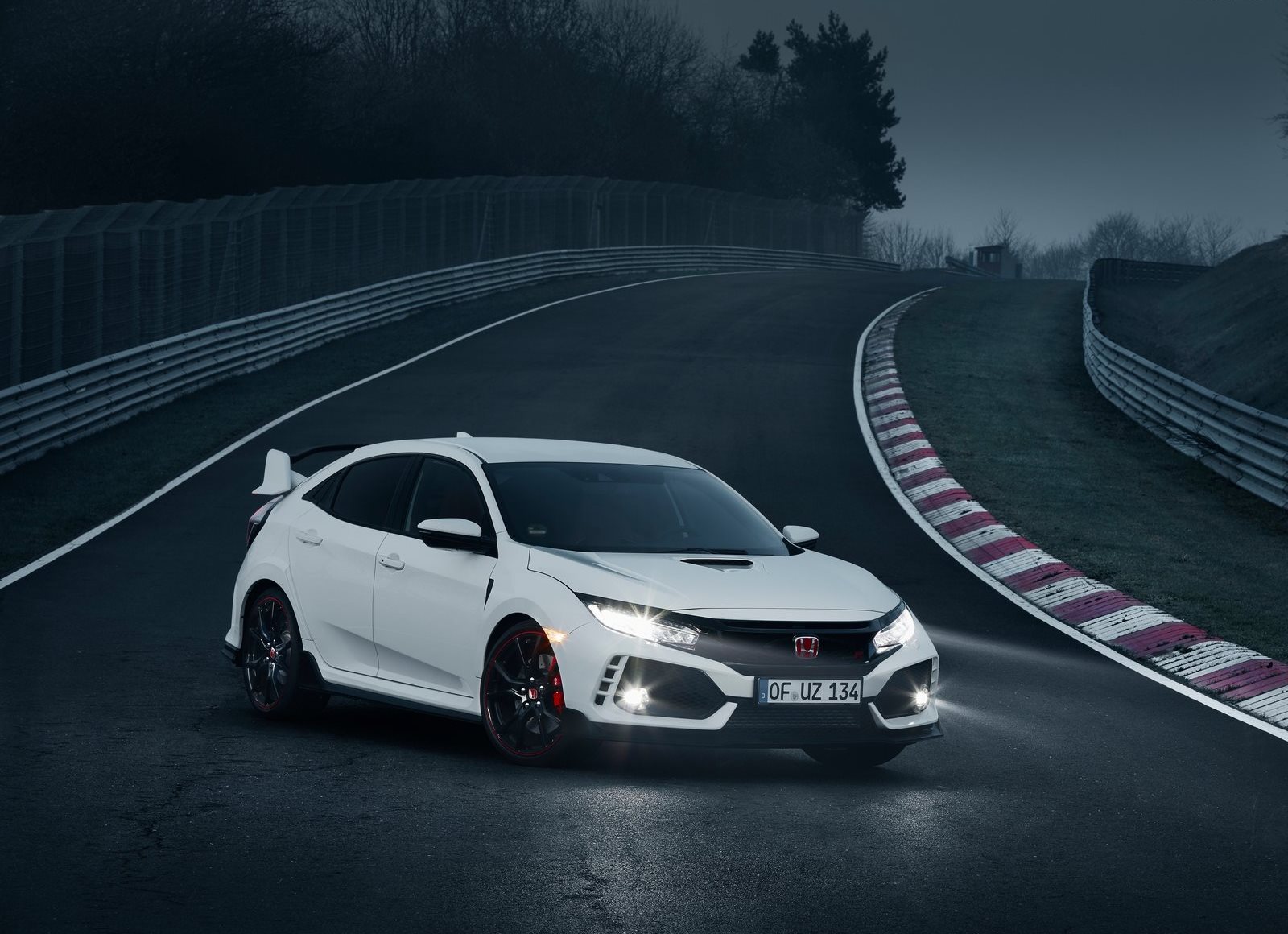 Honda Civic Type R 2018 - 2017 Honda Civic Type R , HD Wallpaper & Backgrounds