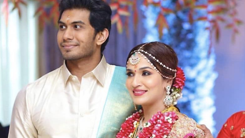 Indian Superstar Rajinikanth's Daughter Gets Married - Rajinikanth Daughter Second Marriage , HD Wallpaper & Backgrounds