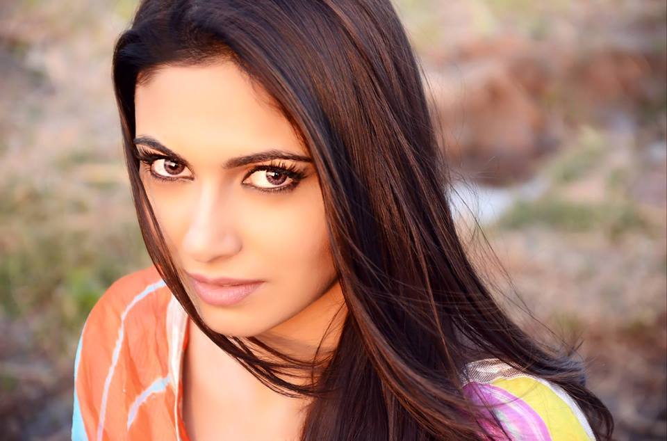 Gorgeous Actress Simran Kaur Mundi Photos From Her - Simran Kaur Mundi Hd , HD Wallpaper & Backgrounds