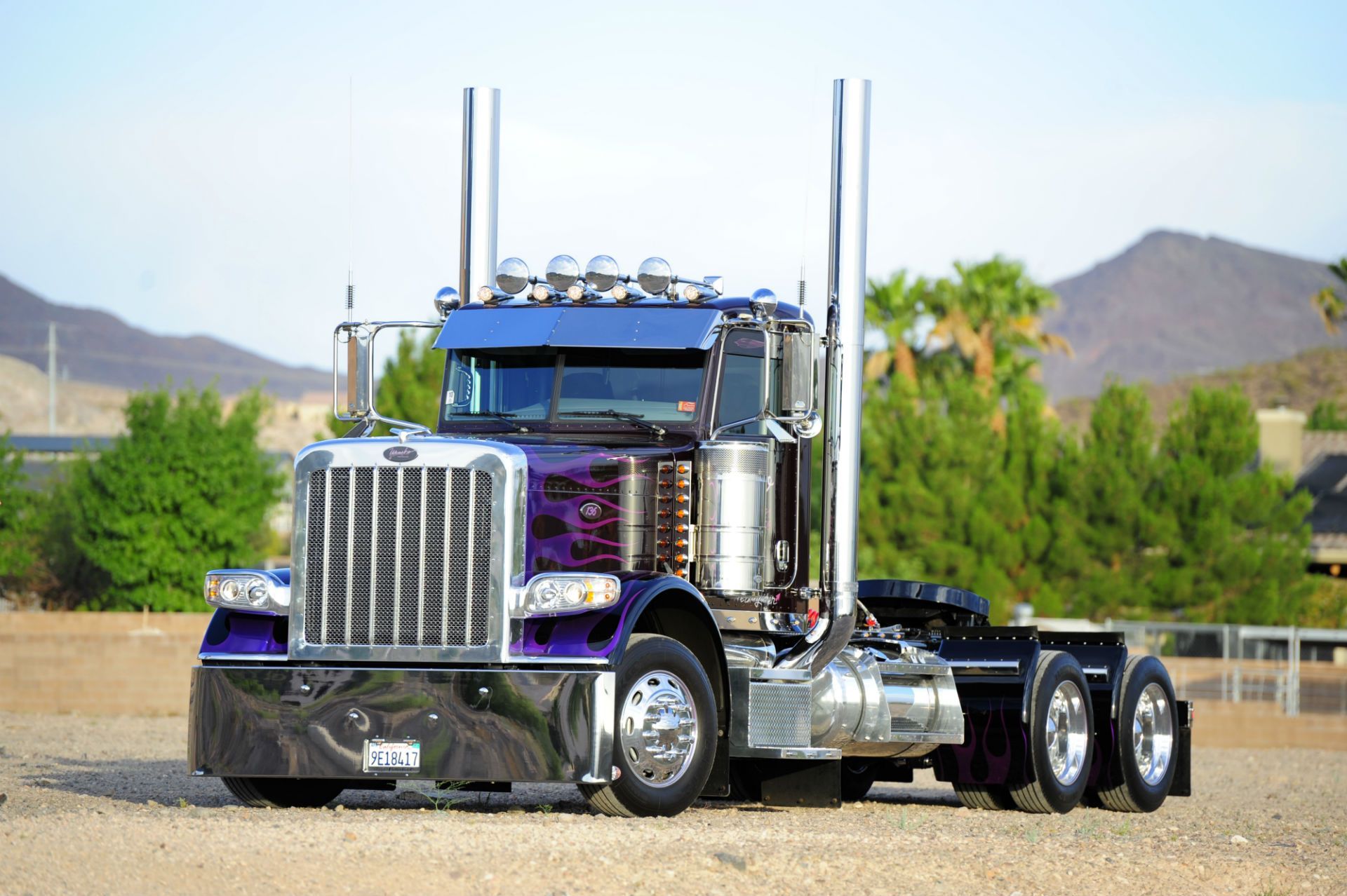 Semi Truck Image - Custom Peterbilt 388 Daycab , HD Wallpaper & Backgrounds