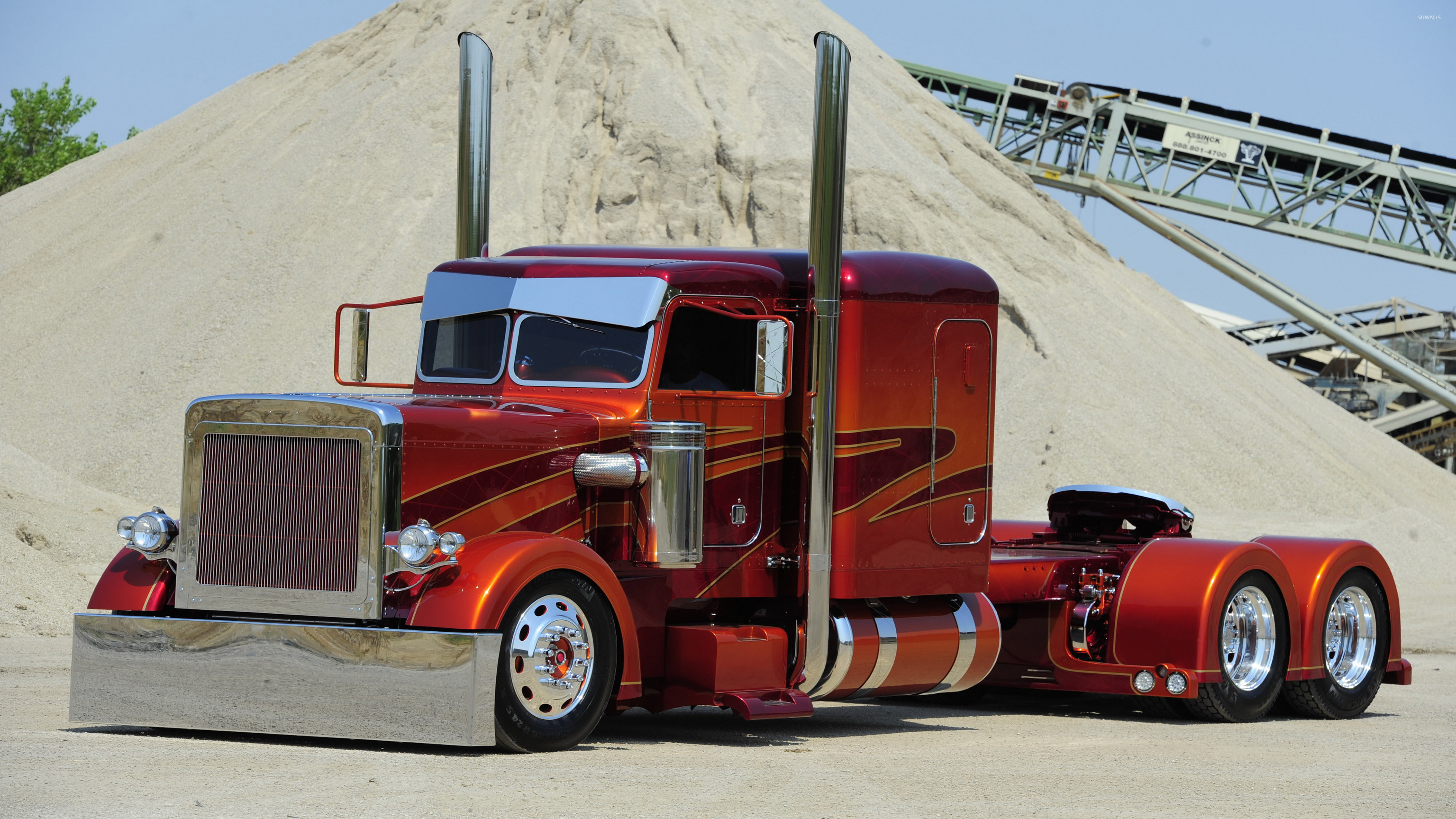 Peterbilt Wallpaper - Peterbilt Semi Trucks (#1807621) - HD Wallpaper