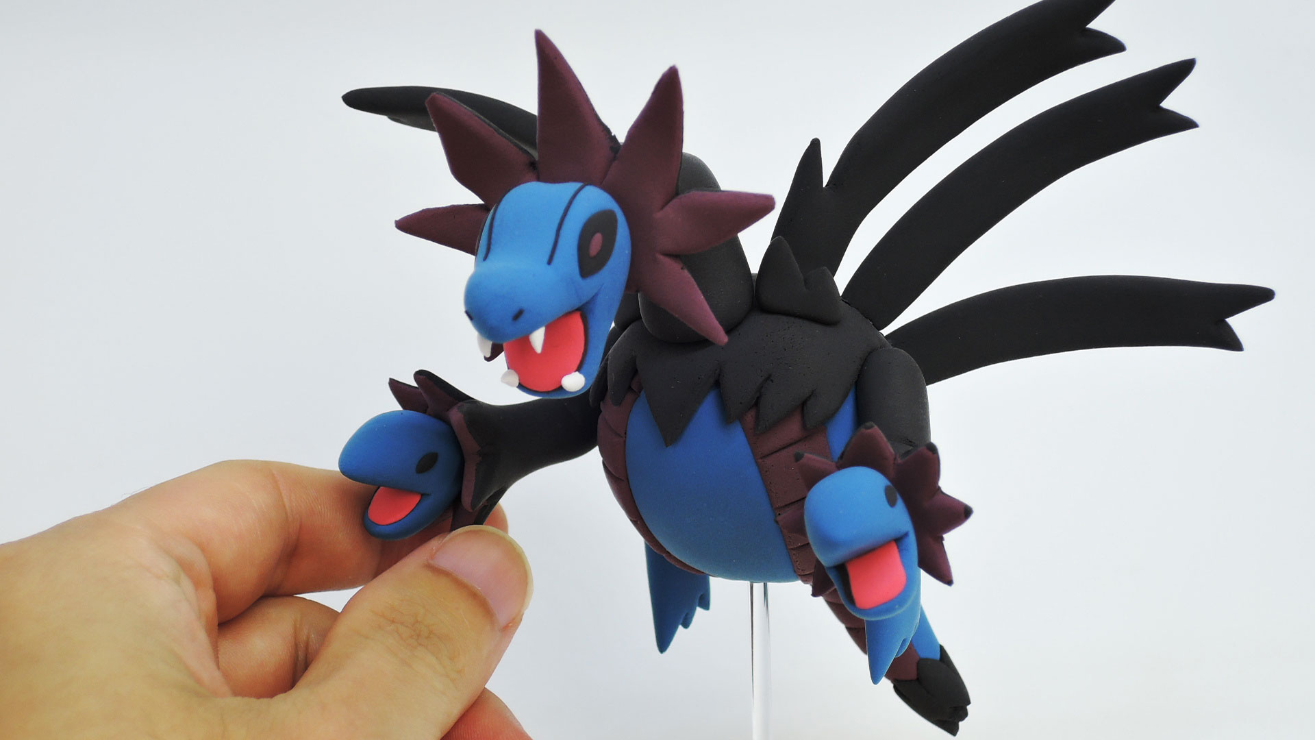 Crafti Made Hydreigon - Dark Dragon Pokemon , HD Wallpaper & Backgrounds