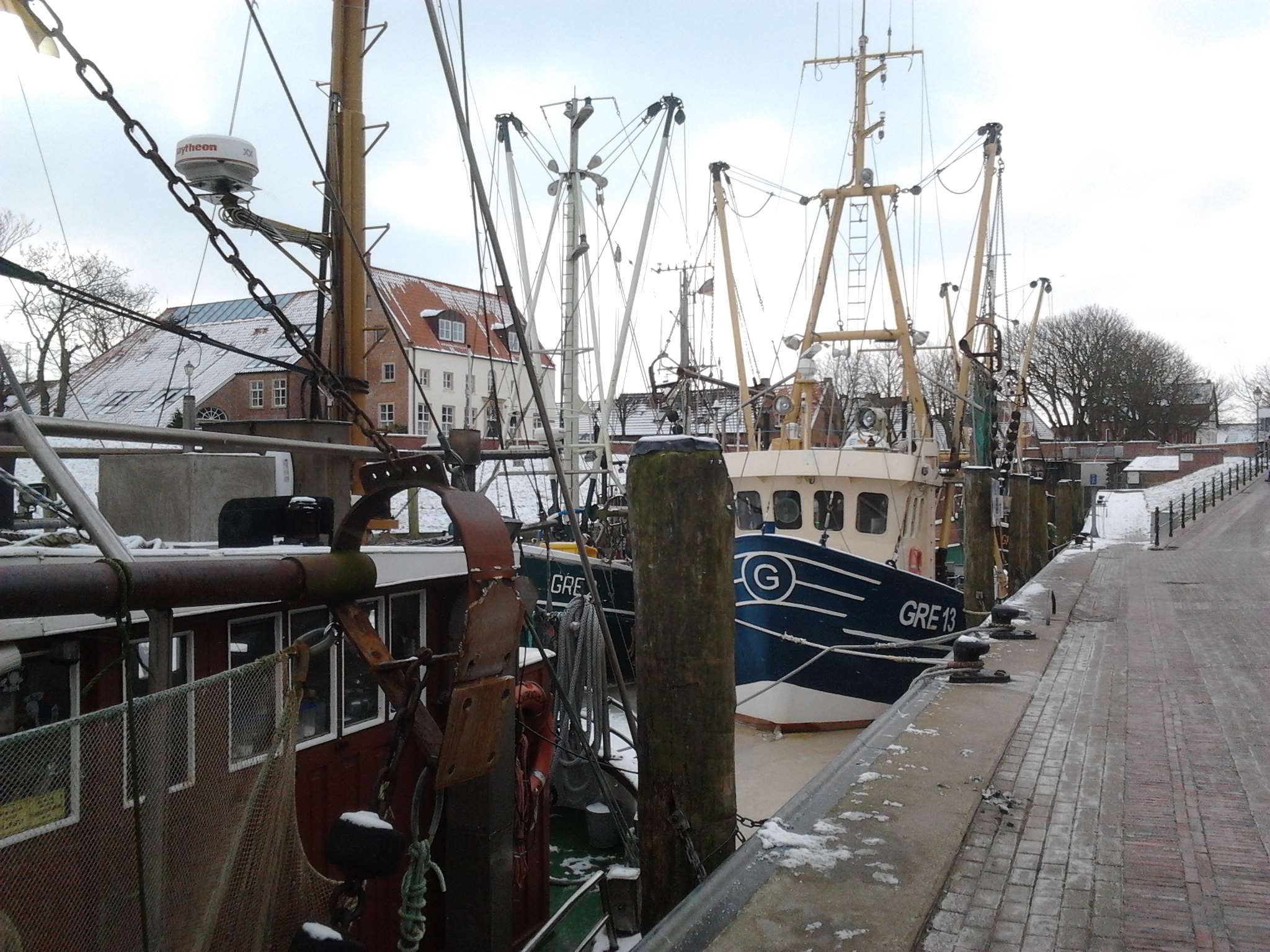 Boot, Fischerboot, Hafen, Winter, Winterlandschaft - Galleon , HD Wallpaper & Backgrounds