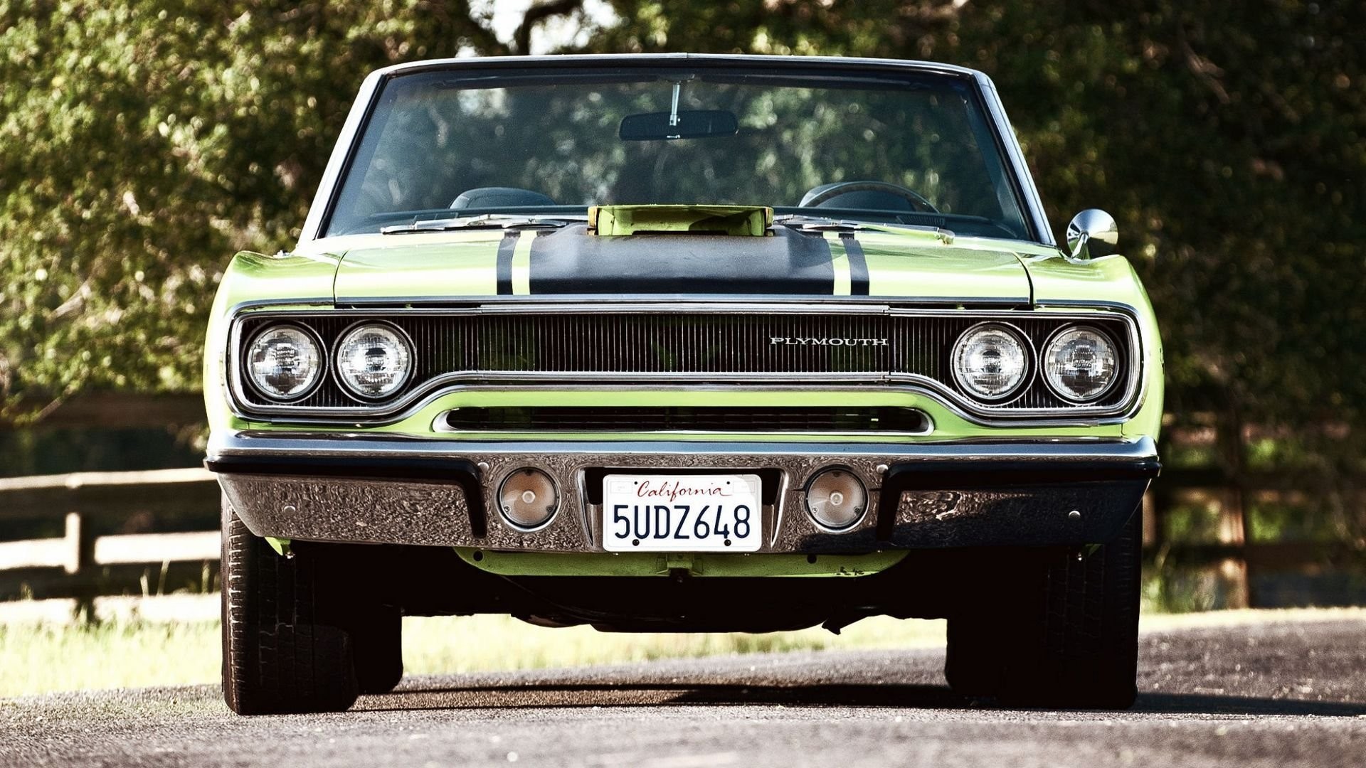Car Wallpapers Green Plymouth Road Runner Convertible - Plymouth Roadrunner Wallpaper Hd , HD Wallpaper & Backgrounds