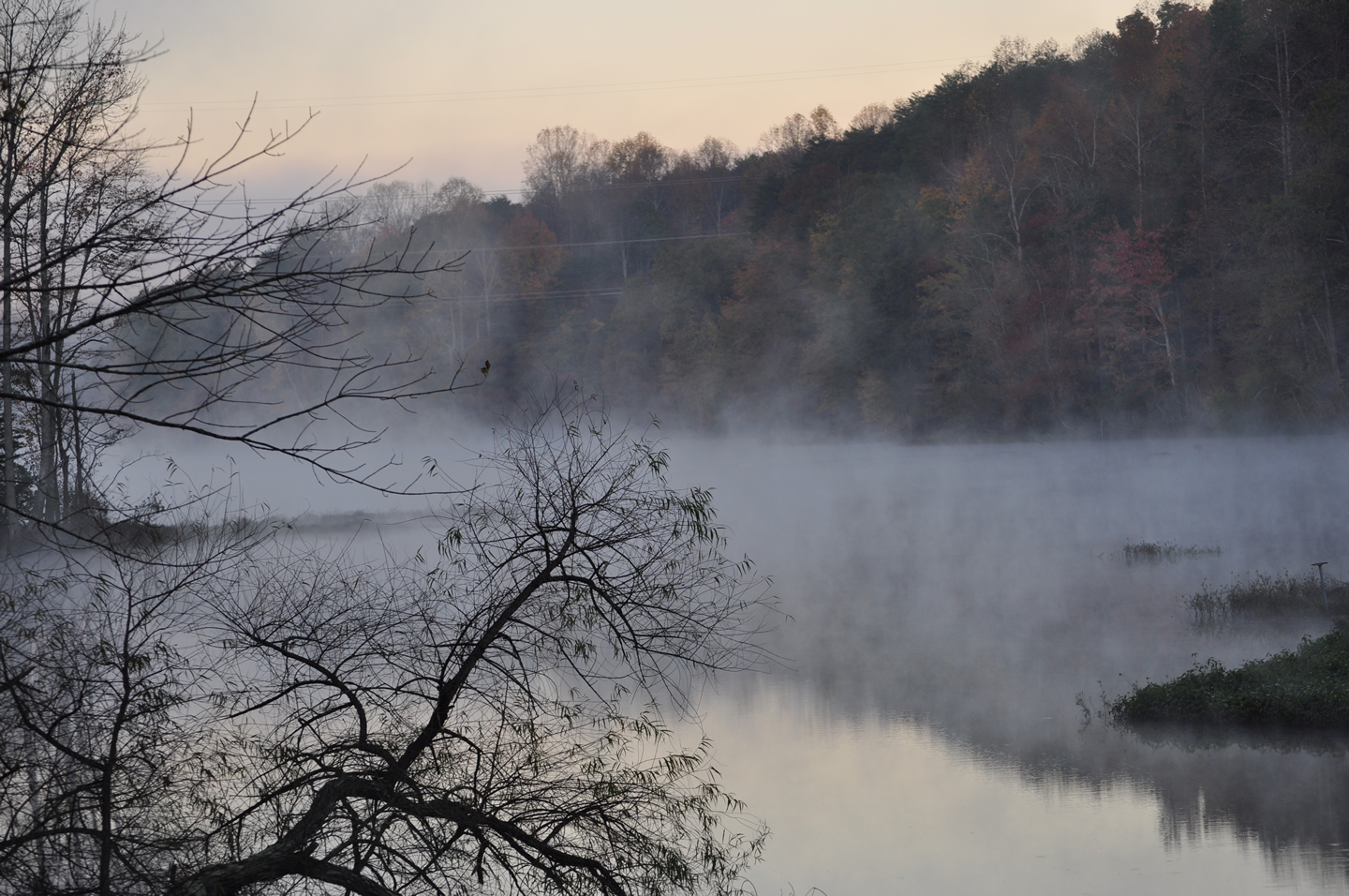 Salem Lake At Dawn, Salem Lake At Dawn With Mist Rising - Salem Lake Nc , HD Wallpaper & Backgrounds