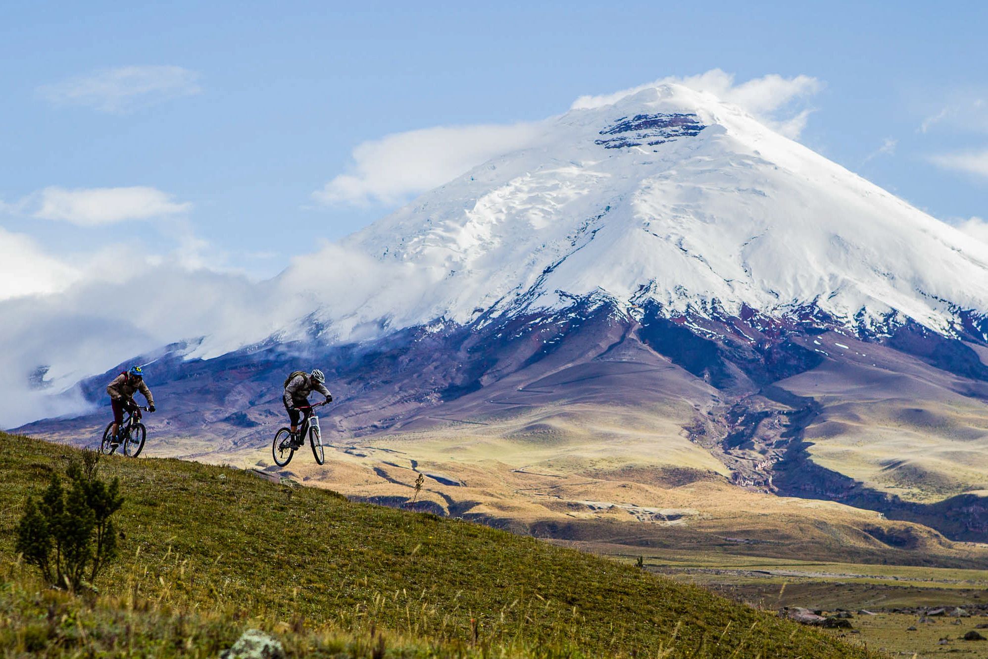 Ecuador Mountain , HD Wallpaper & Backgrounds