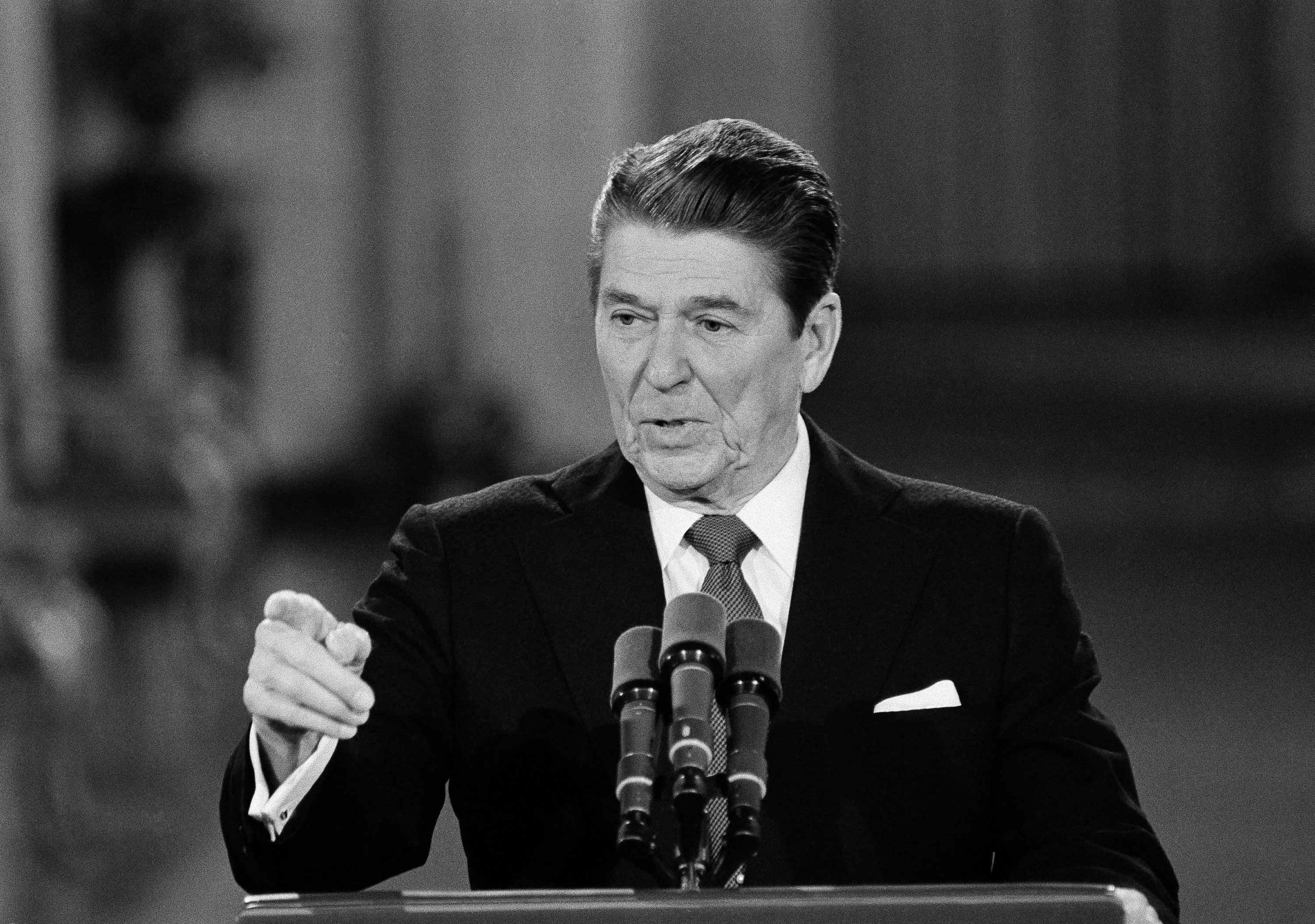 Ronald Reagan Black And White , HD Wallpaper & Backgrounds