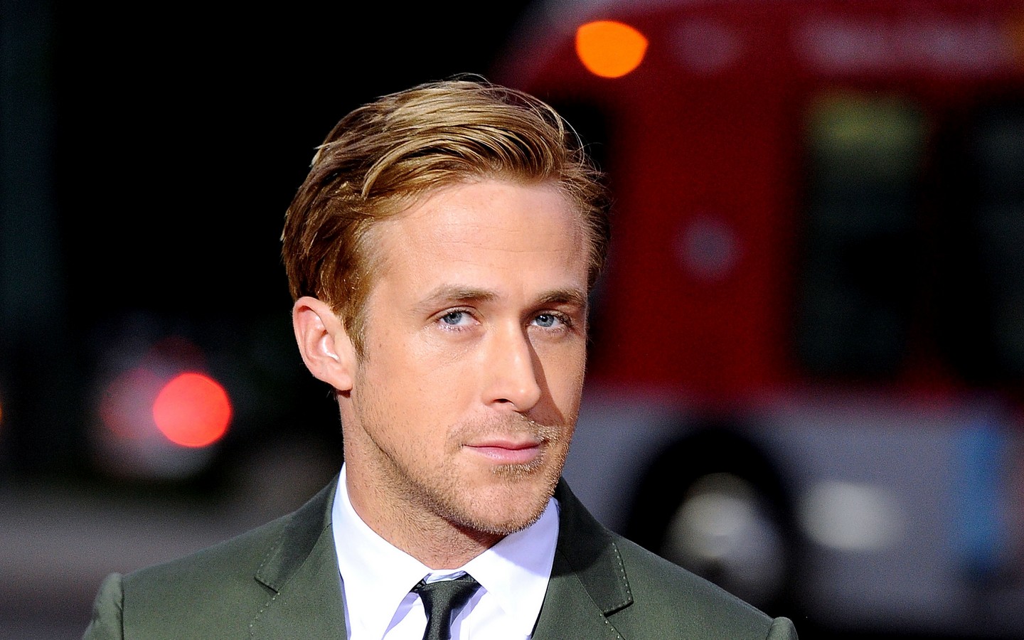 Ryan Gosling Hd Wallpaper - Ryan Gosling , HD Wallpaper & Backgrounds