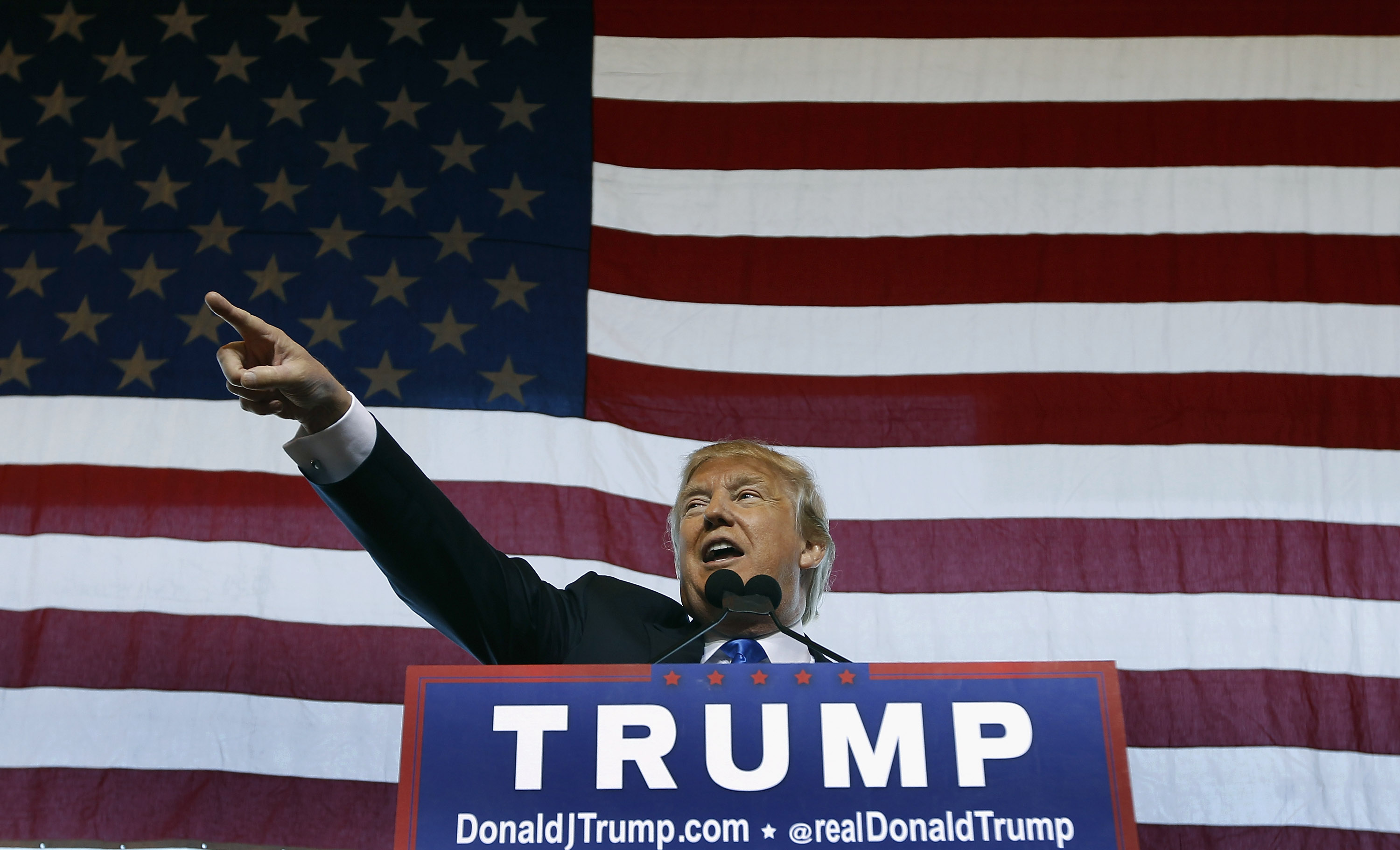 The Donald Trump Dove Myth - Donald Trumps America Kkk , HD Wallpaper & Backgrounds