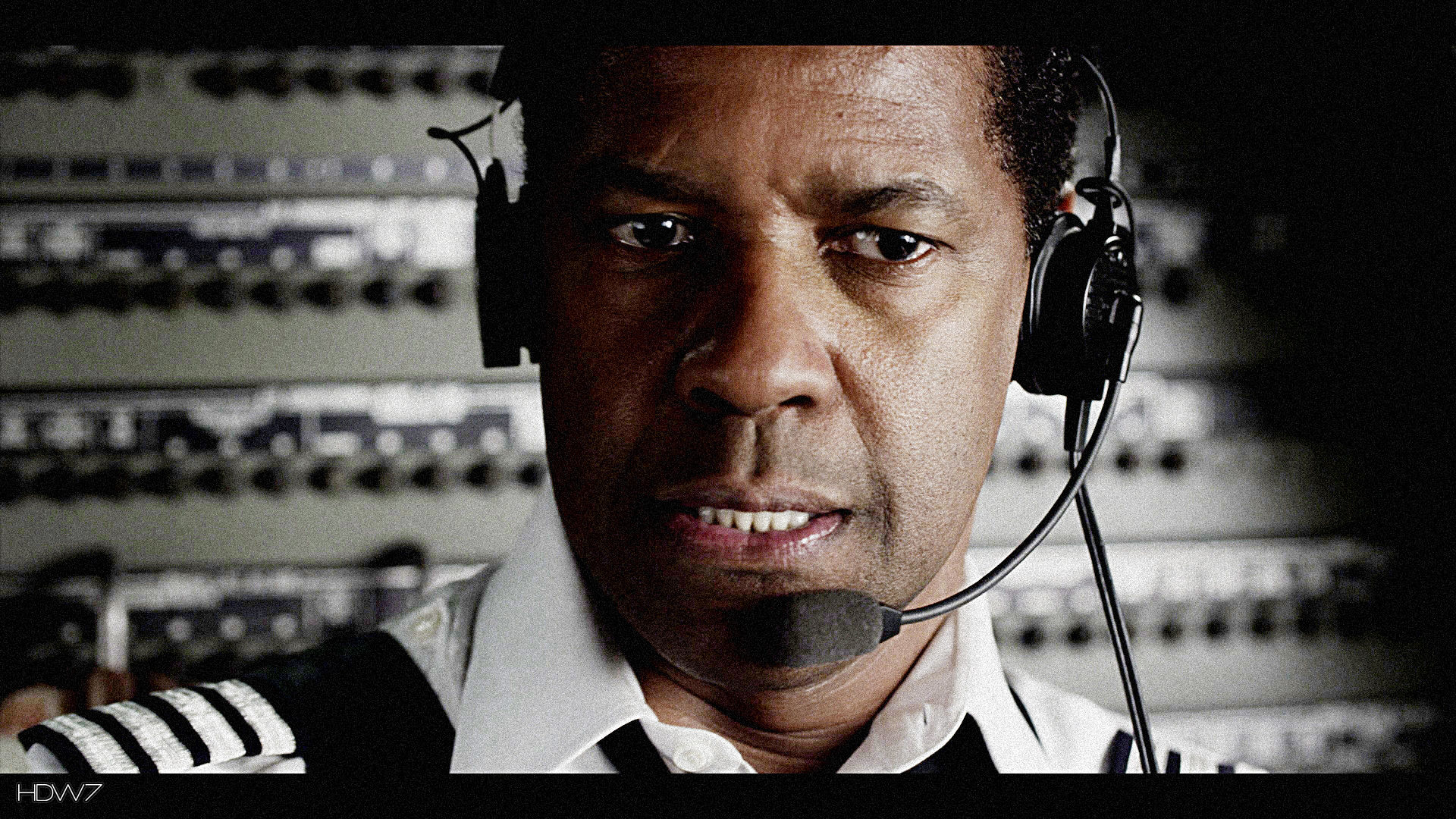 Denzel Washington Flight - Flight Denzel Washington Scenes , HD Wallpaper & Backgrounds