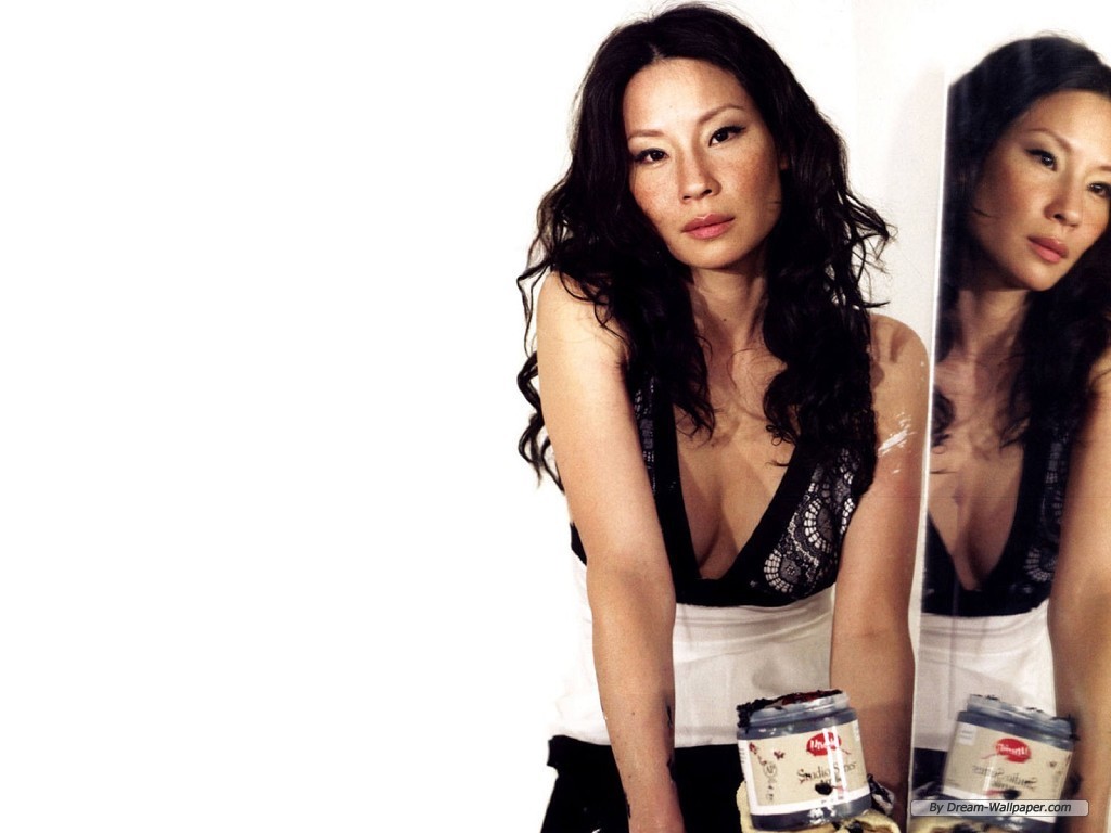 Free Star Wallpaper - Lucy Liu , HD Wallpaper & Backgrounds