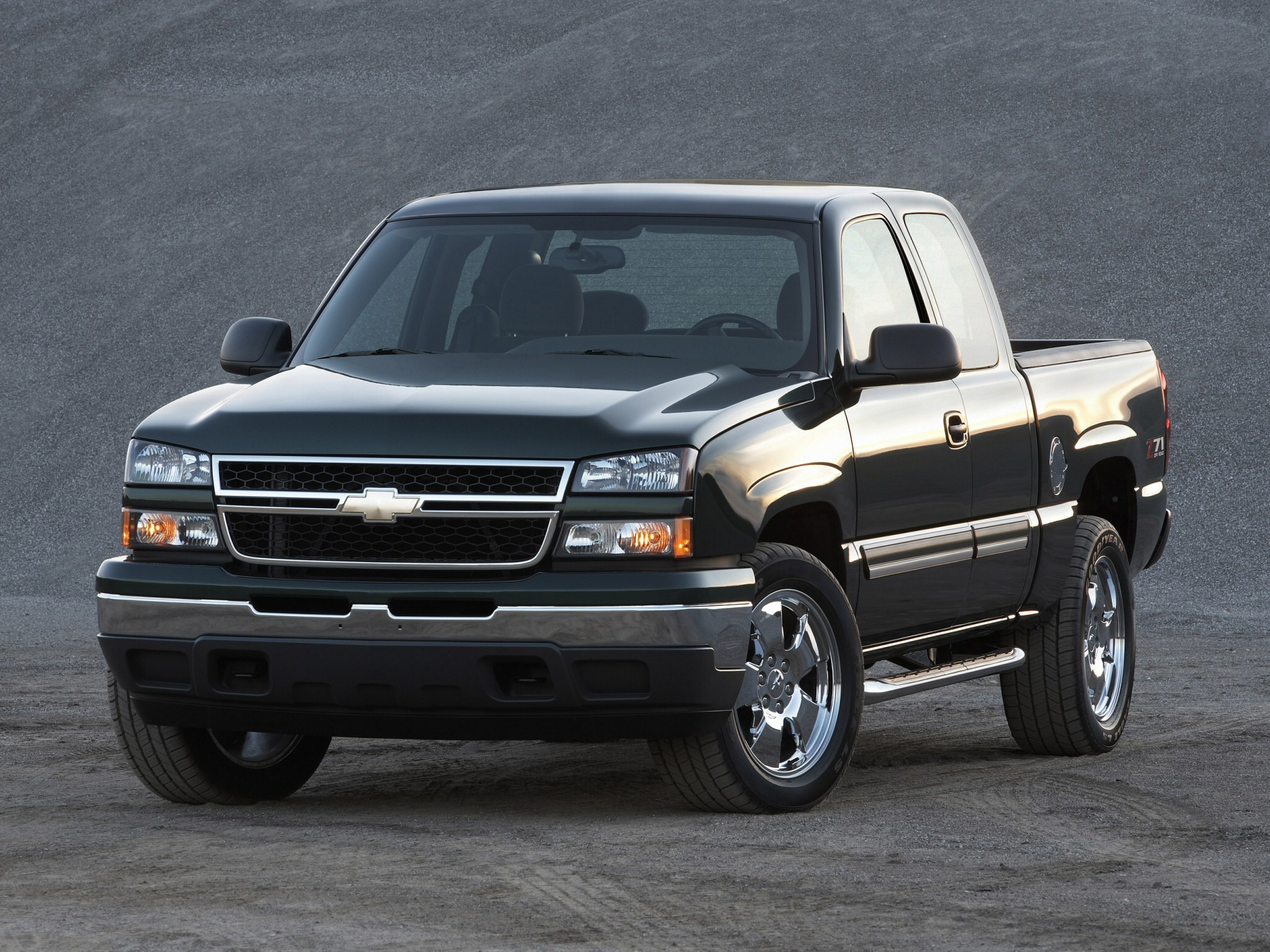 Chevy Silverado Wallpaper 64 - Chevrolet Silverado 2006 , HD Wallpaper & Backgrounds