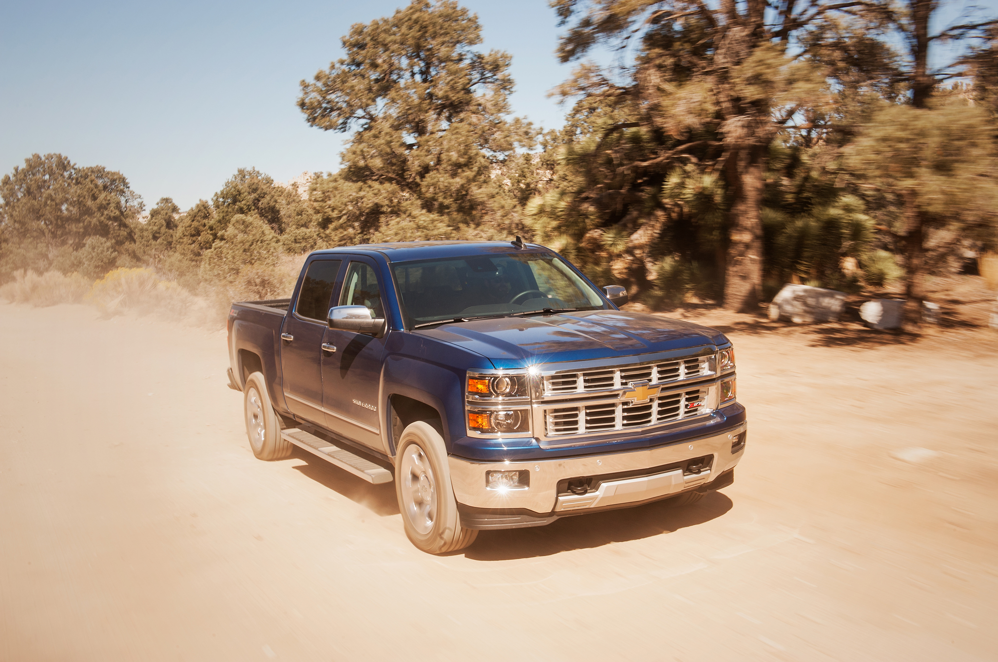 2015 Chevrolet Silverado 1500 Ltz Z71 4wd Crew Cab - 2015 Chevrolet Silverado Z71 Specs , HD Wallpaper & Backgrounds