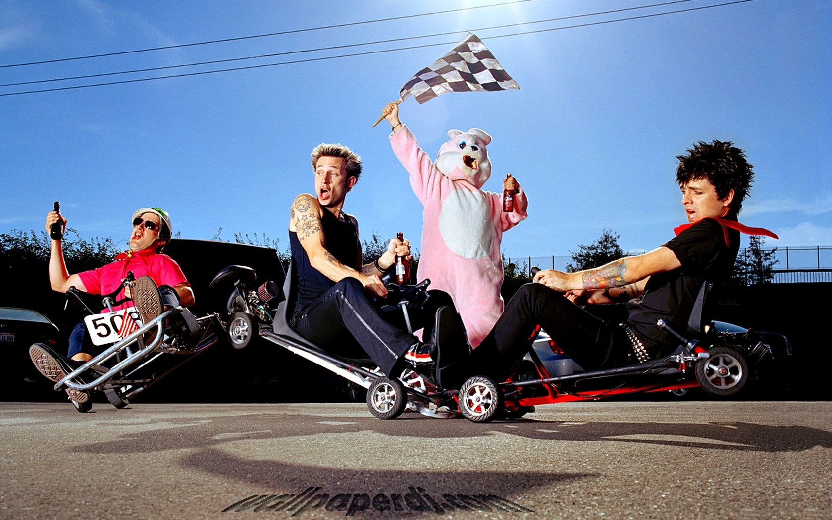 Green Day Having Fun On Go Karts Photo Image Gallery - Green Day Go Kart , HD Wallpaper & Backgrounds