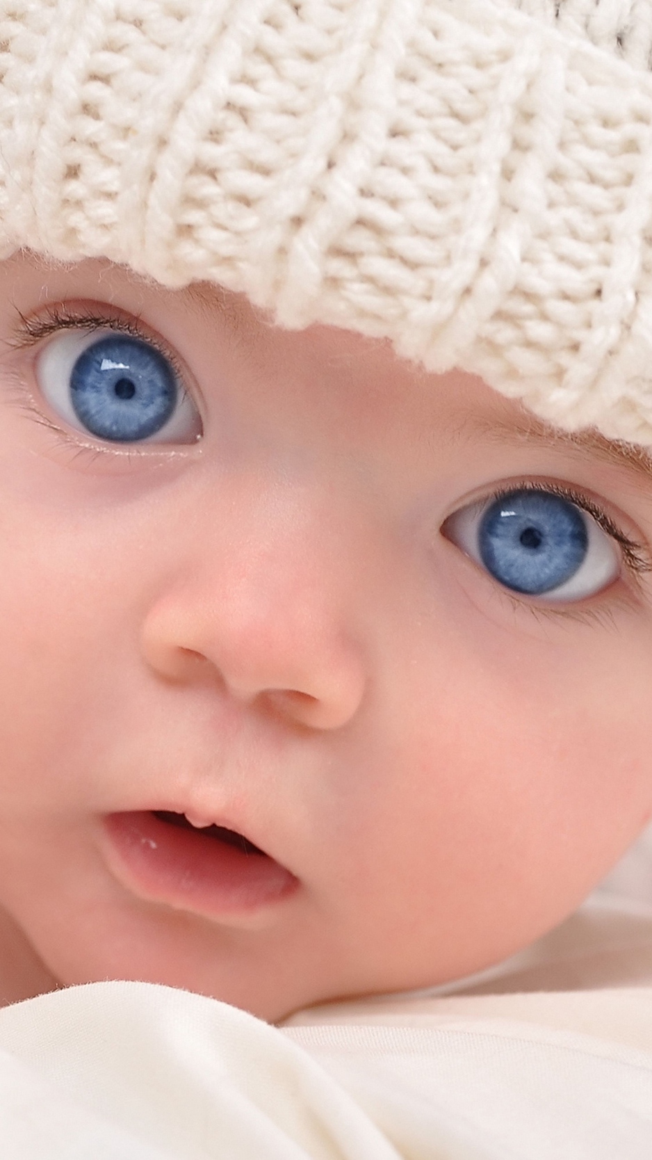 Download Wallpaper - Sky Blue Eyes Baby , HD Wallpaper & Backgrounds