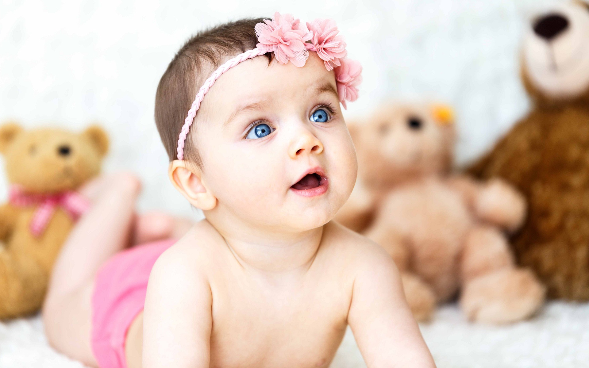 New Born Baby Wallpaper - Italian Baby Girl , HD Wallpaper & Backgrounds