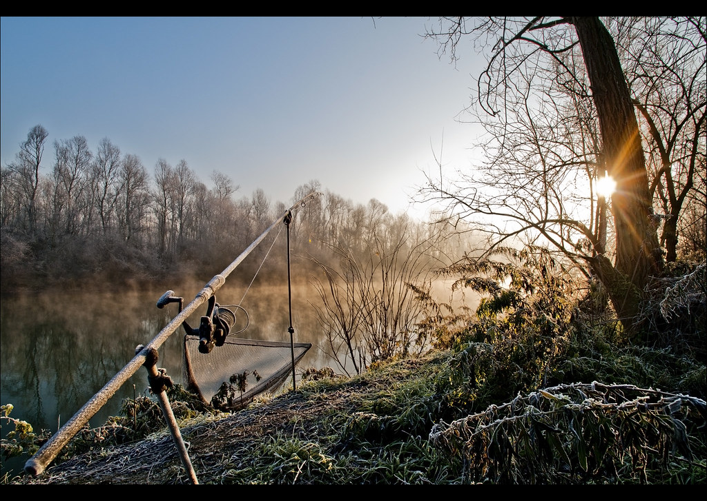 Winter Fishing - Grass , HD Wallpaper & Backgrounds