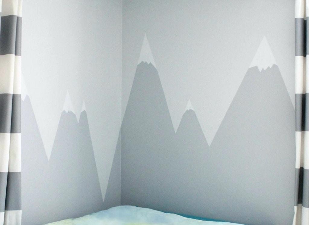 Mountain Wall Painting Mountain Mural With Snowy Peaks - Mountains Painted On Bedroom Wall , HD Wallpaper & Backgrounds