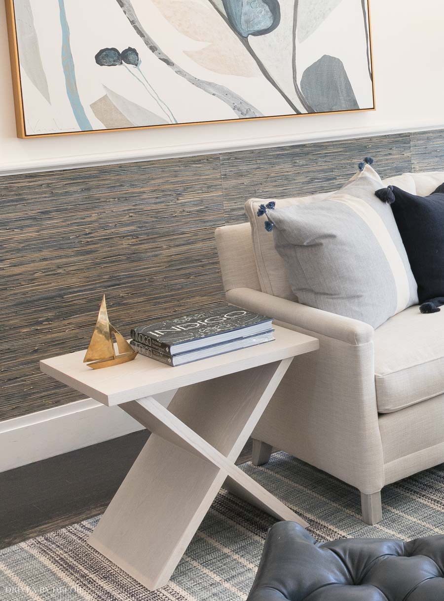 Gorgeous Navy Blue Grasscloth Wallpaper Love How They - Grasscloth Below Chair Rail , HD Wallpaper & Backgrounds