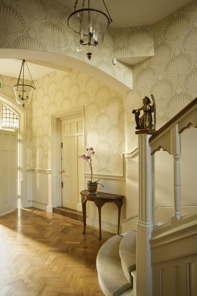 Farrow And Ball Lotus Wallpaper - Gold Wallpaper In Hallway , HD Wallpaper & Backgrounds
