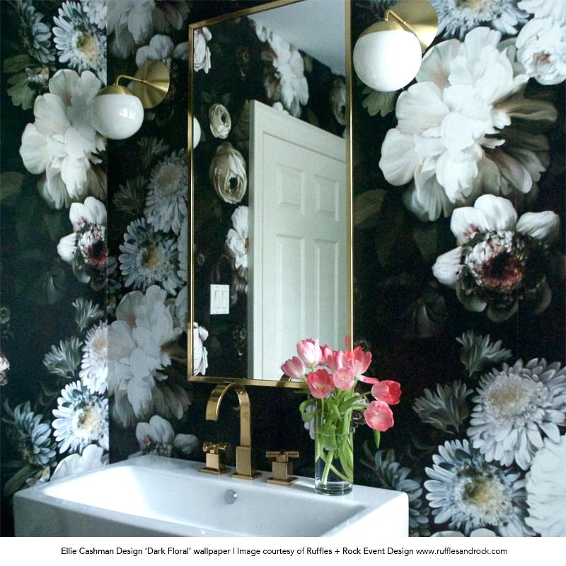 Large Scale Floral Wallpaper - Dark Floral Wallpaper Bathroom , HD Wallpaper & Backgrounds