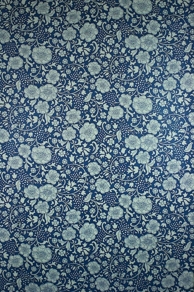 Dark Blue Floral Wallpaper - Vintage Floral Wallpaper Dark Blue , HD Wallpaper & Backgrounds