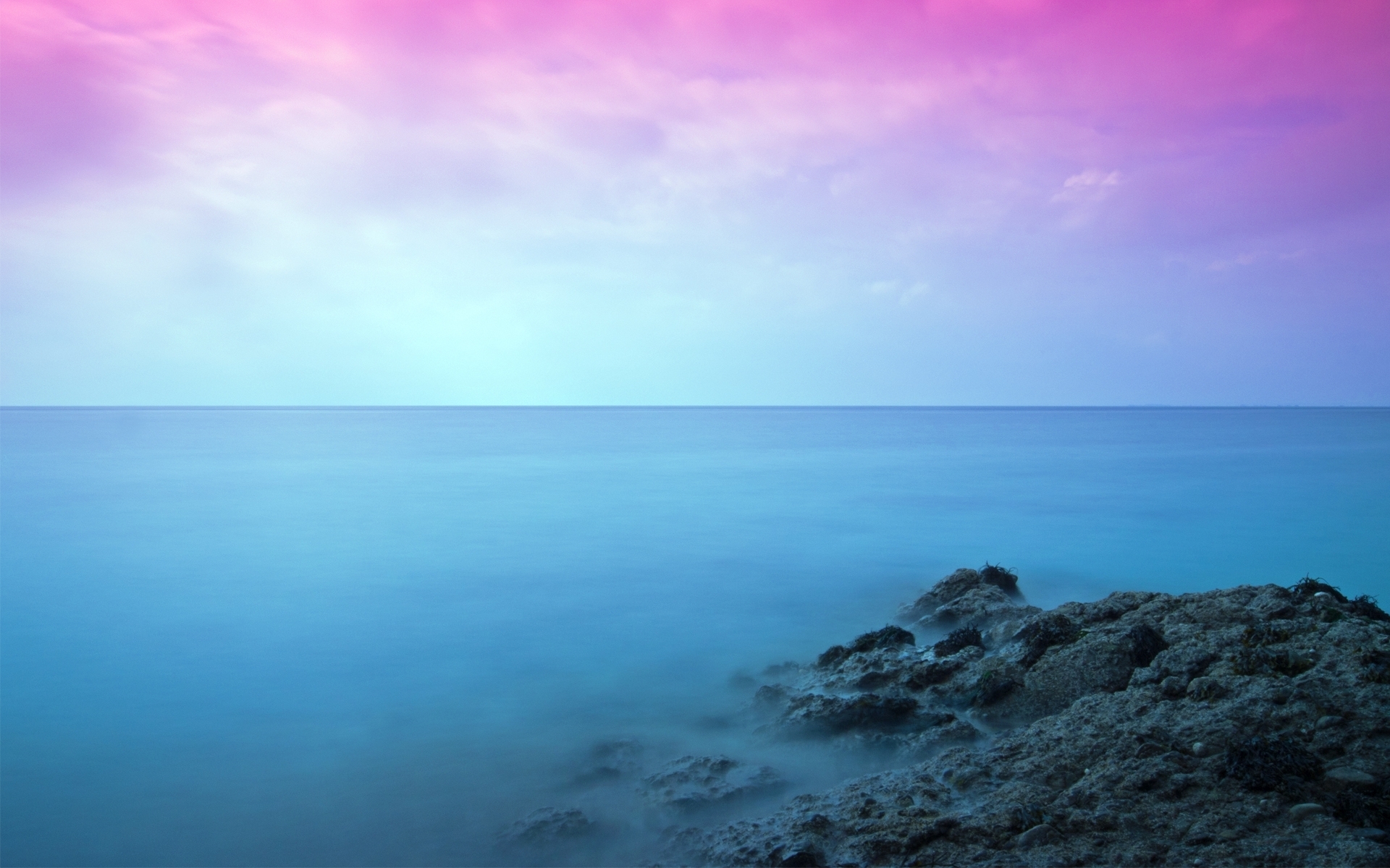 Pink Sky Above The Sea - Pink And Blue Sky , HD Wallpaper & Backgrounds