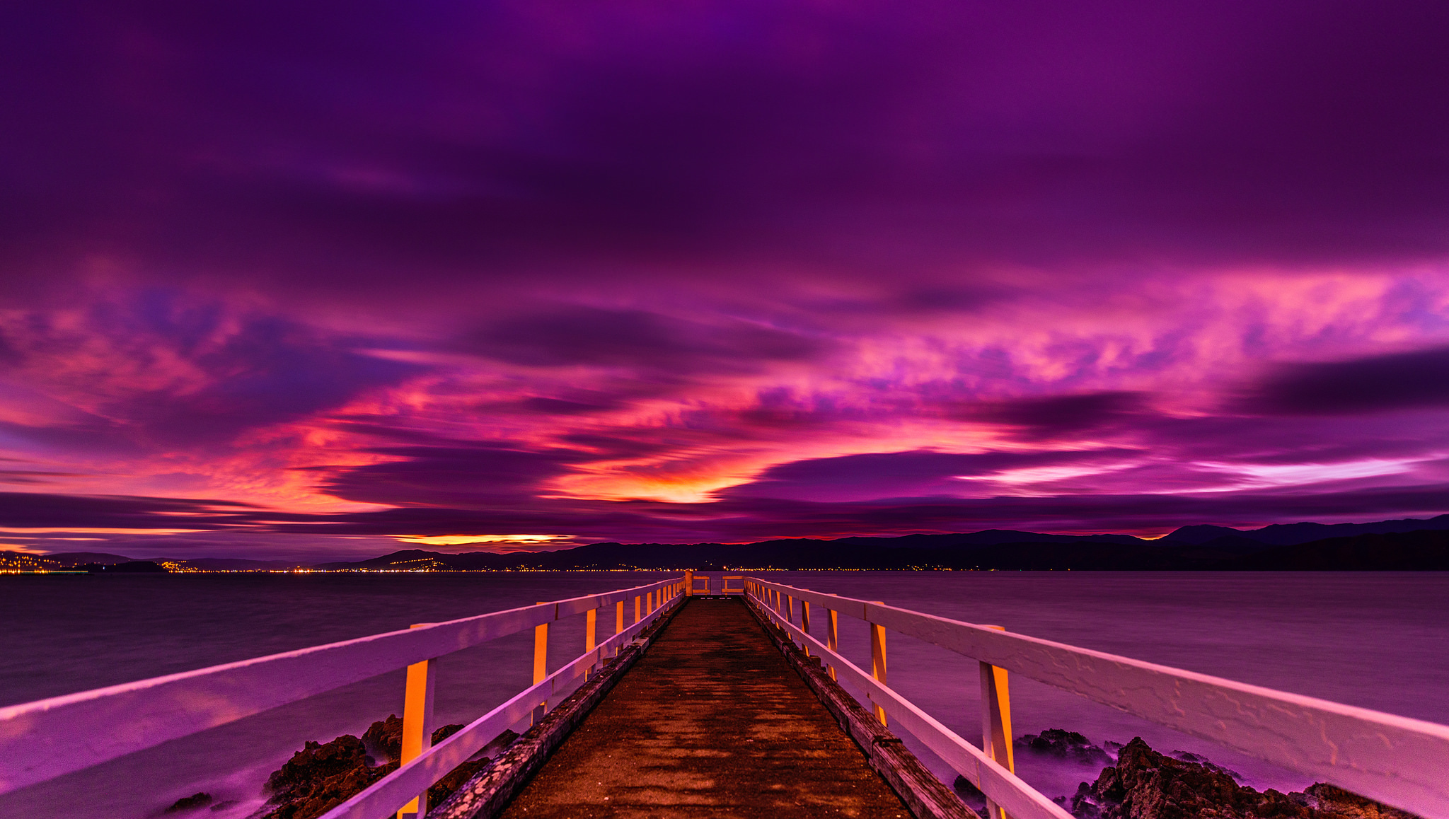 Purple Sunset Over Pier - Purple Sunset Background , HD Wallpaper & Backgrounds