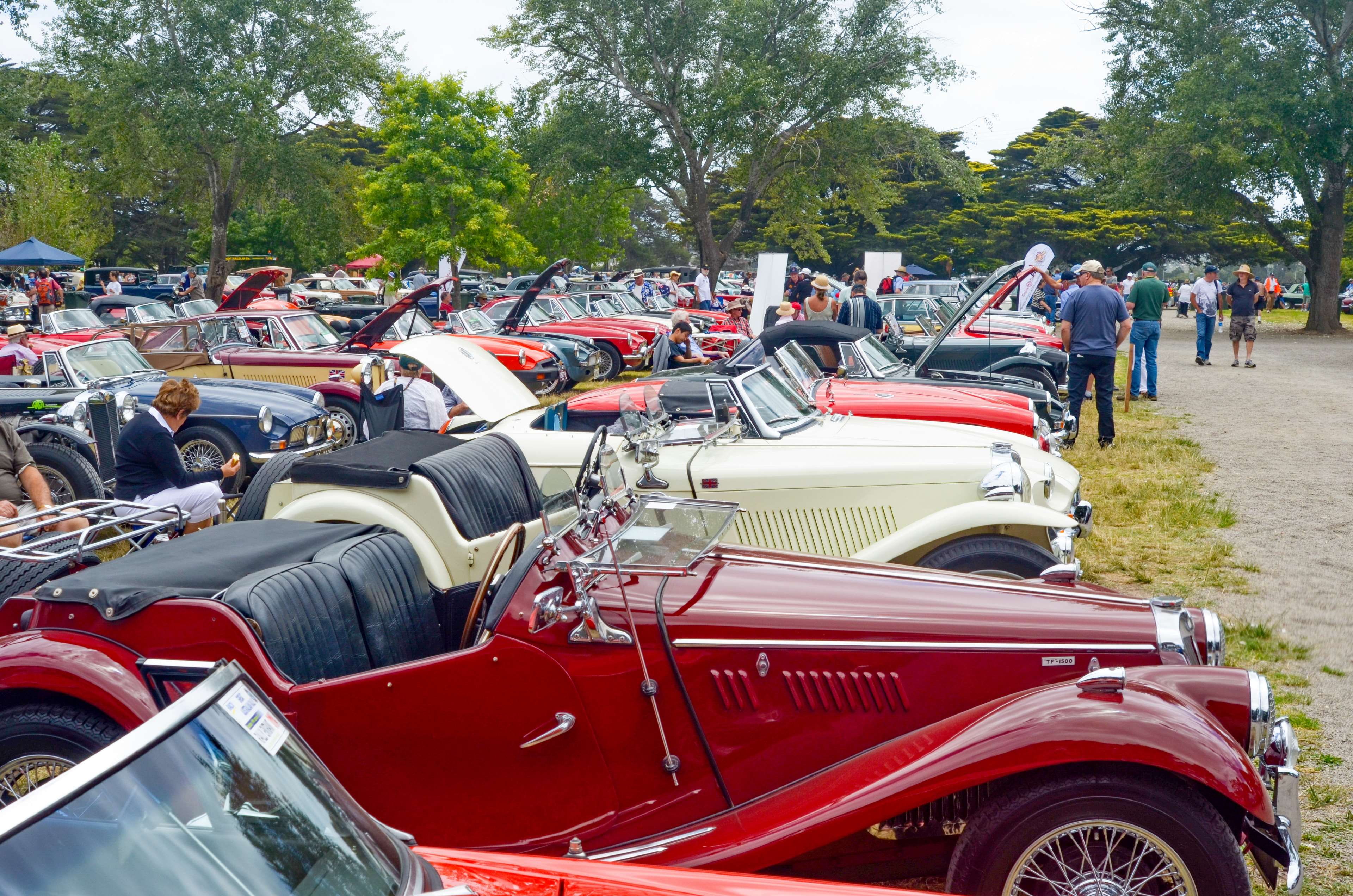 Australia, Car Show, Cars, Convertible Car, Mg, Mg - Vintage Iron Austin Artisanal Model , HD Wallpaper & Backgrounds
