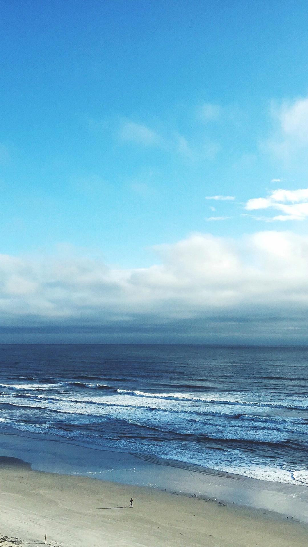 Clouds - Iphone 8 Plus Wallpaper Hd Ocean , HD Wallpaper & Backgrounds